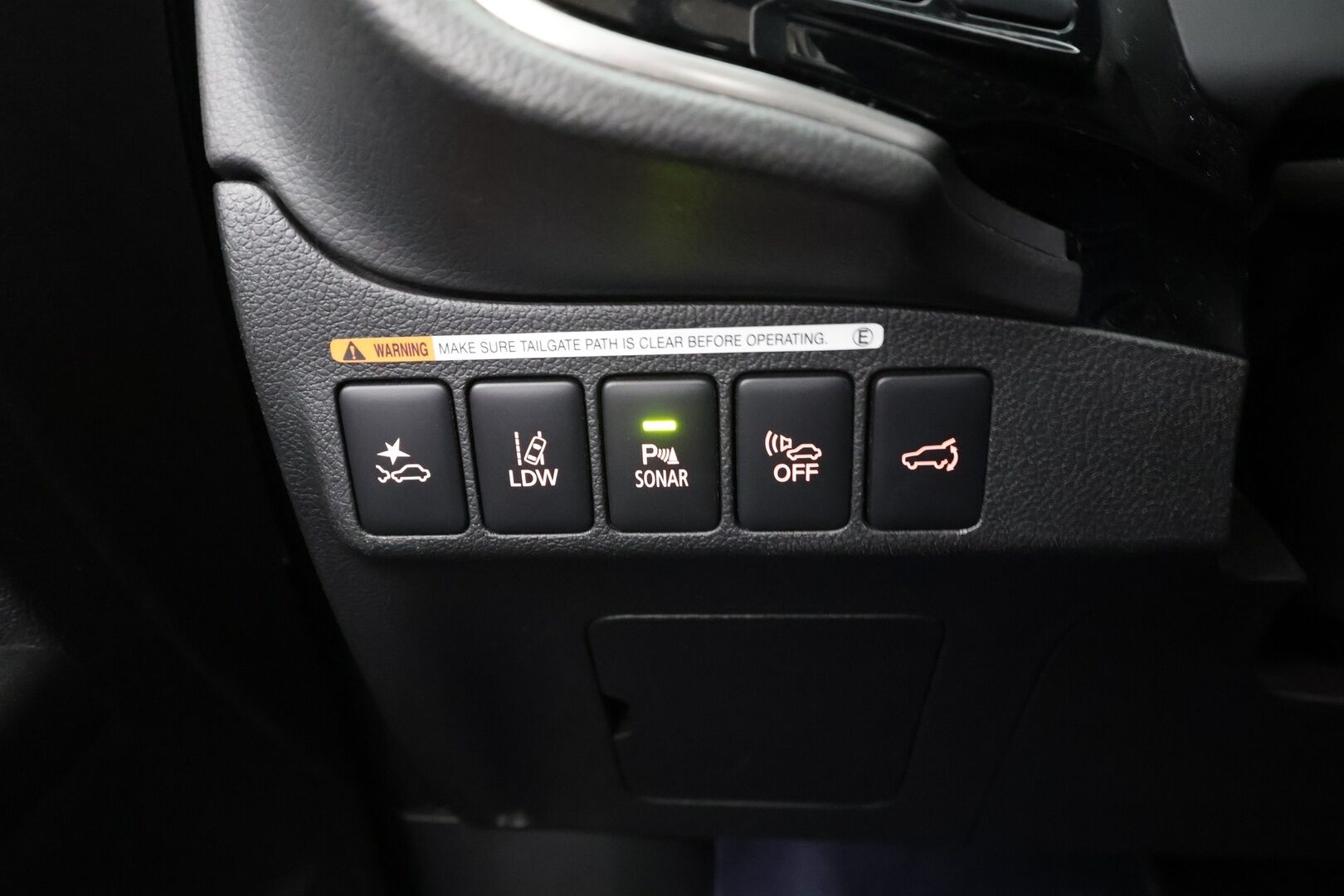 Mitsubishi Outlander PHEV 2019 Intense Business 4WD 5P * ACC / P.kamera / Koukku / Puolinahat / KeylessGo * - Suomi-auto / Kahdet renkaat aluvanteilla / Akku kuntotarkastettu! 