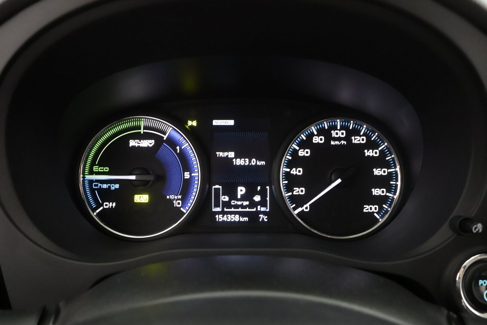 Mitsubishi Outlander PHEV 2019 Intense Business 4WD 5P * ACC / P.kamera / Koukku / Puolinahat / KeylessGo * - Suomi-auto / Kahdet renkaat aluvanteilla / Akku kuntotarkastettu! 