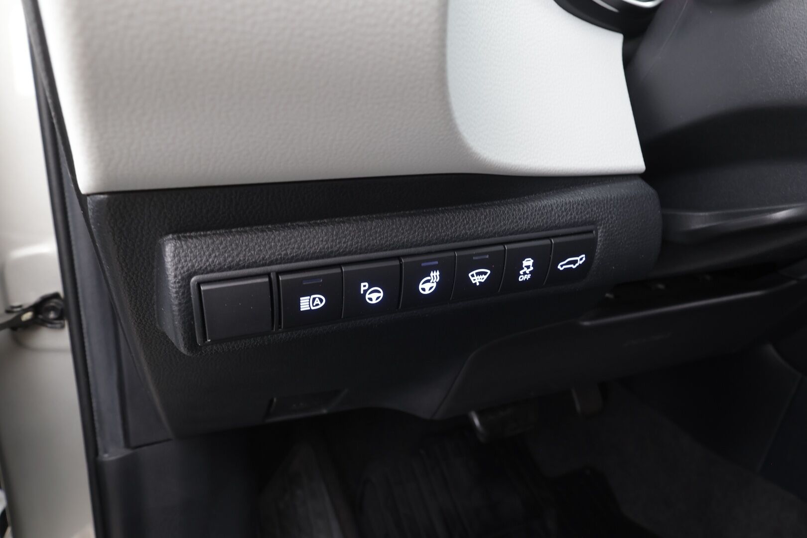 Toyota Corolla 2019 Touring Sports 2,0 Hybrid Style - | ACC | Navi | Puolinahat | P.kamera | LED | Keyless | Lämm. ratti | Lohko + sisälämmitin | Merkkihuollot | 