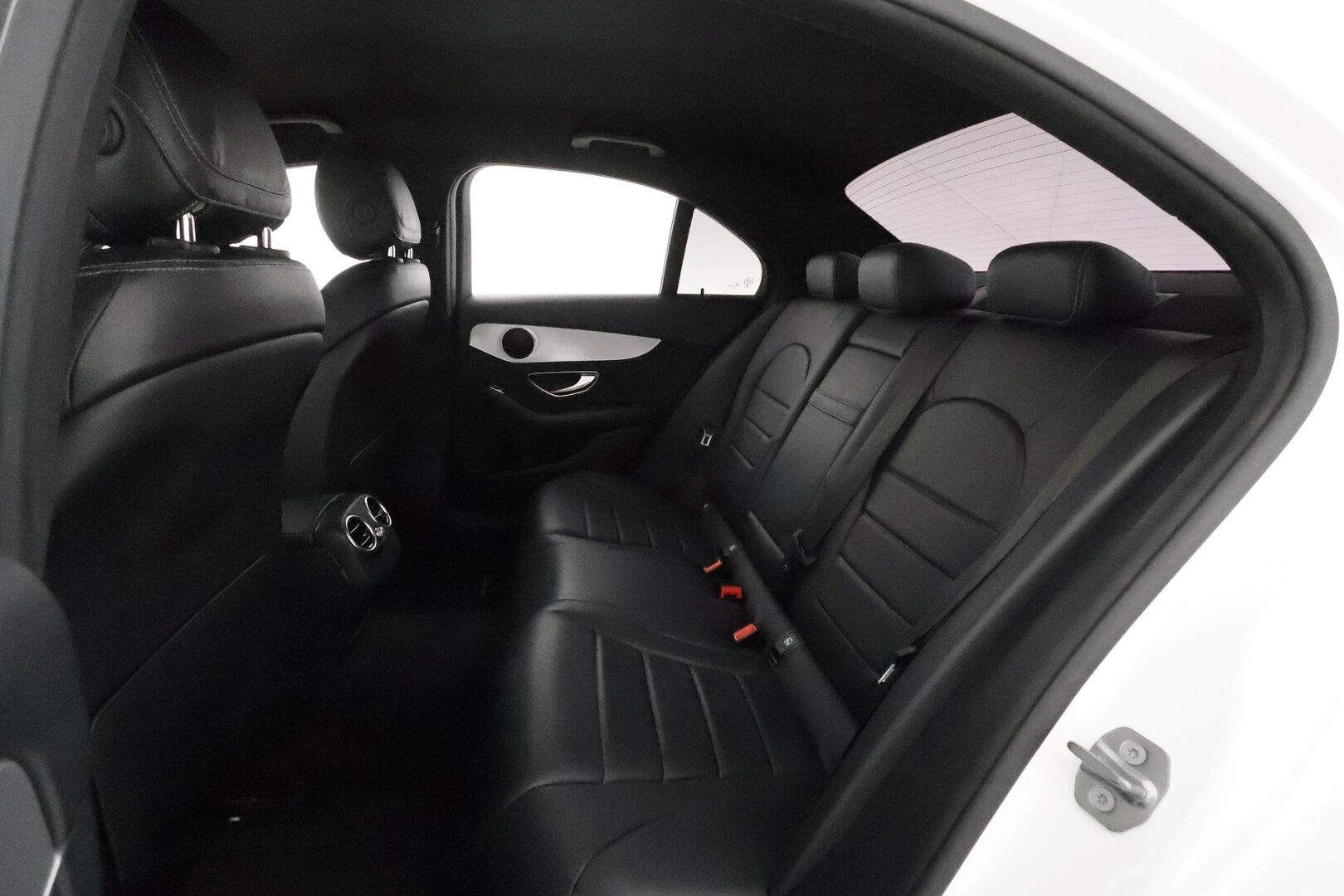 Mercedes-Benz C 2020 300 d 4MATIC A Business AMG - Suomiauto / Multibeam LED / Nahkasisusta / Peruutuskamera / Lohko & Sisäpistoke / Comand Navi / Näyttävä!