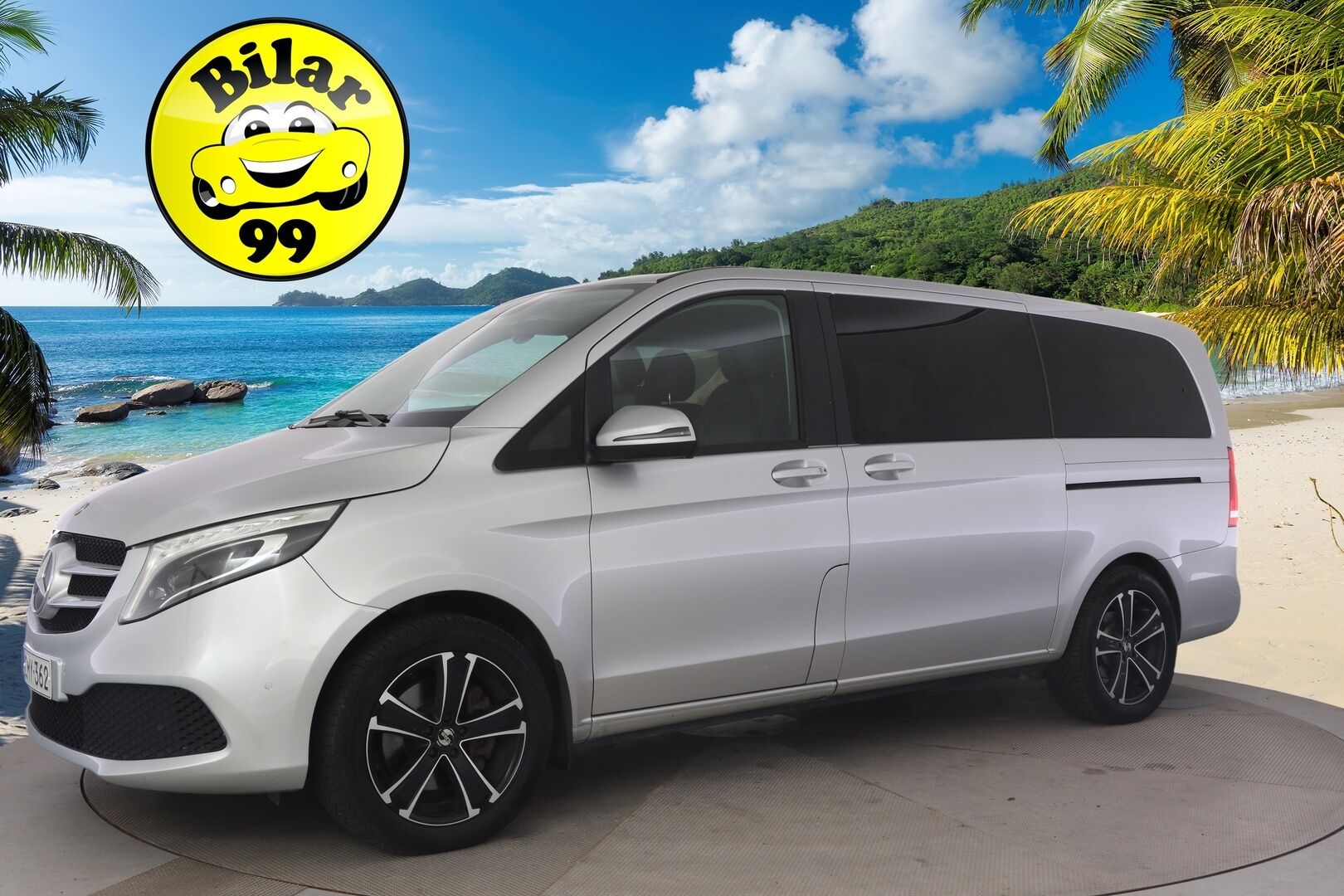 Mercedes-Benz V 2019 300 d 4Matic keskipitkä A2 A Avantgarde *7 paikkainen / Distronic / Pa-lisälämmitin / P.kamera / Vetokoukku / Nahkapenkit* - 2,99 % KORKOTARJOUS TÄHÄN AUTOON - *Suomi-auto / 2x renkaat ja vanteet*