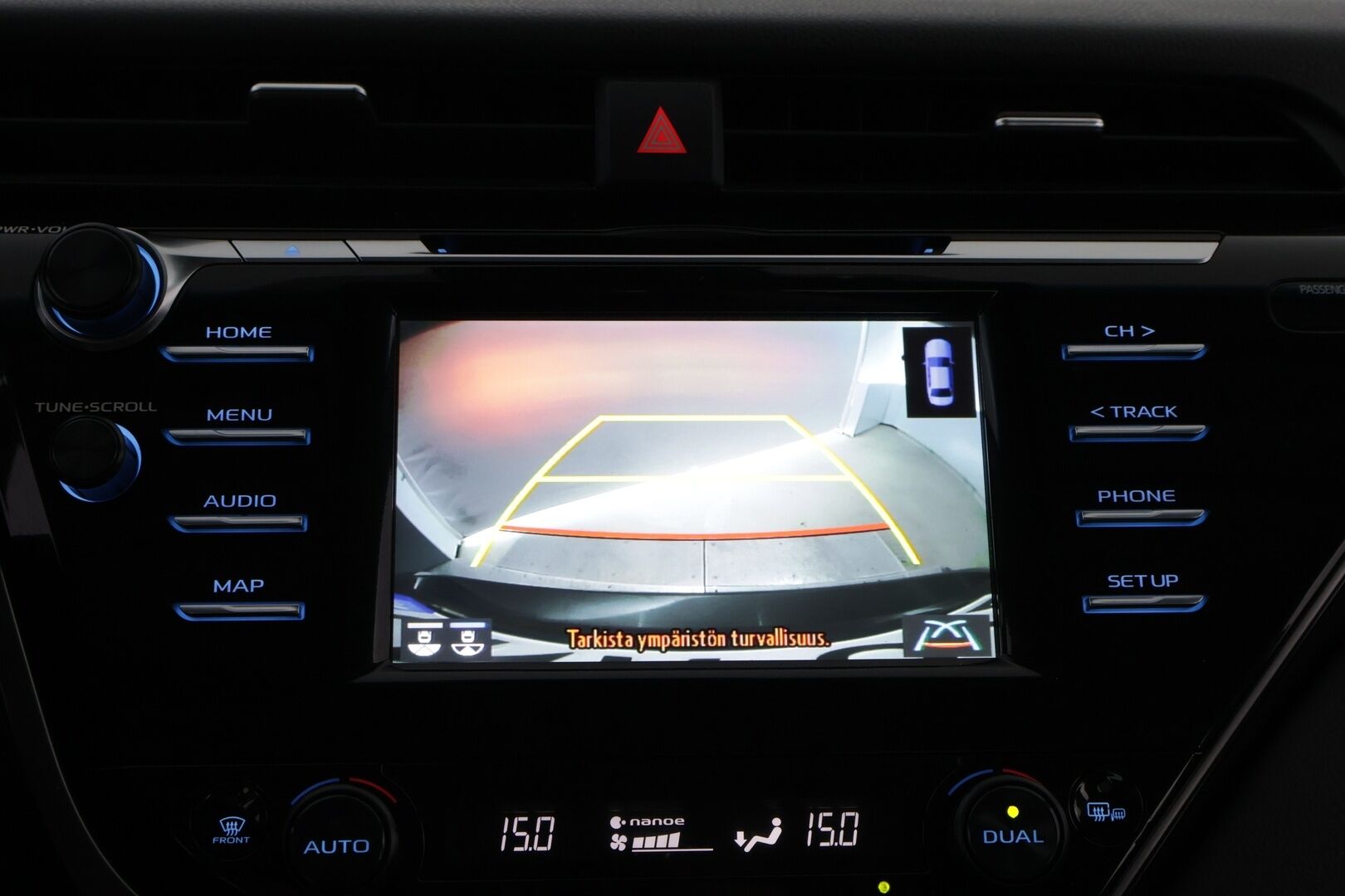 Toyota Camry 2020 2,5 Hybrid Active - Suomiauto | Merkkihuollot | ACC | Bi-LED | Peruutuskamera | Nahkasisusta | KeylessGo | Navi | Huippuvarusteet | Todella siisti!