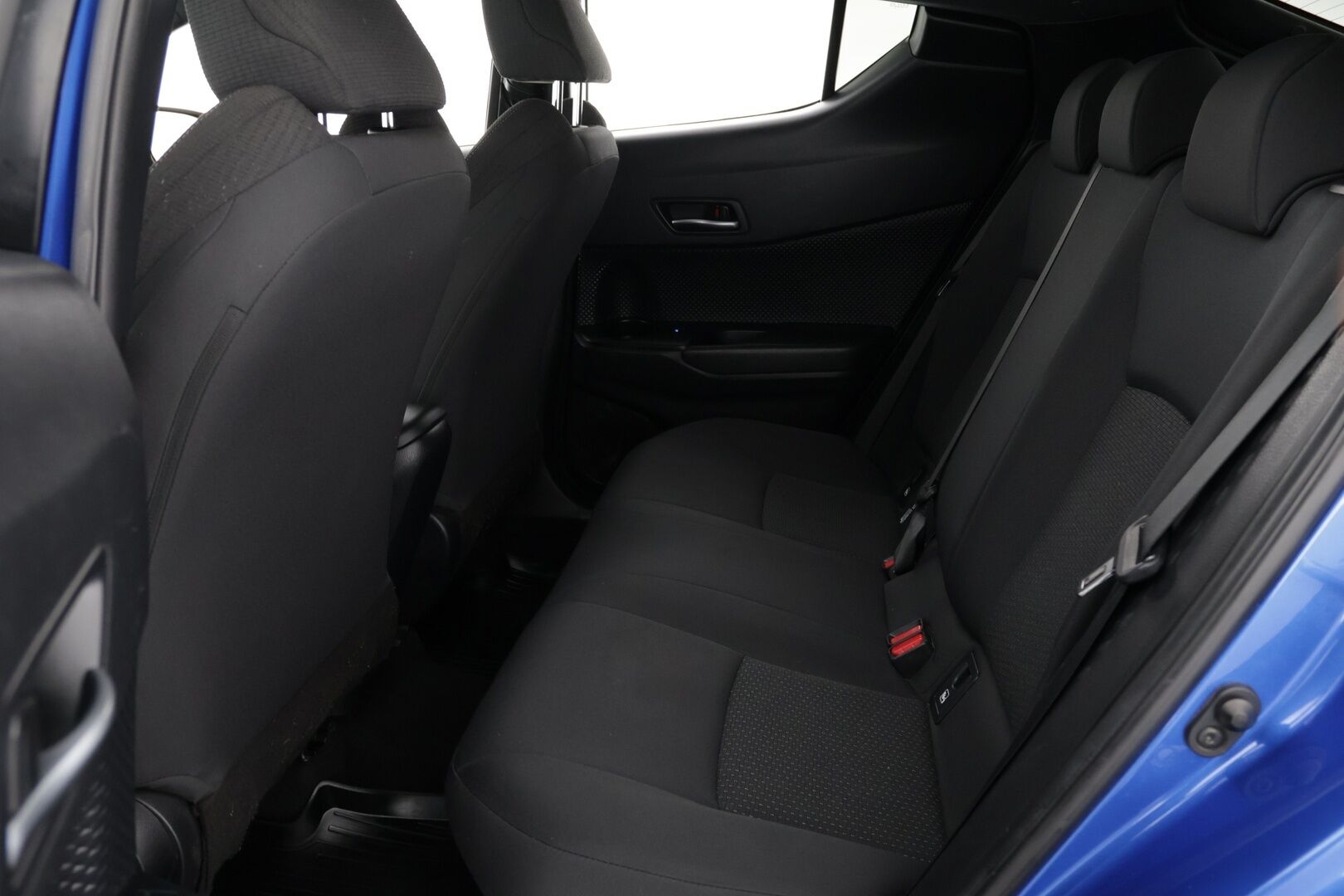 Toyota C-HR 2019 1,8 Hybrid Intense Edition Business *Adapt-vakkari / P-kamera / JBL*