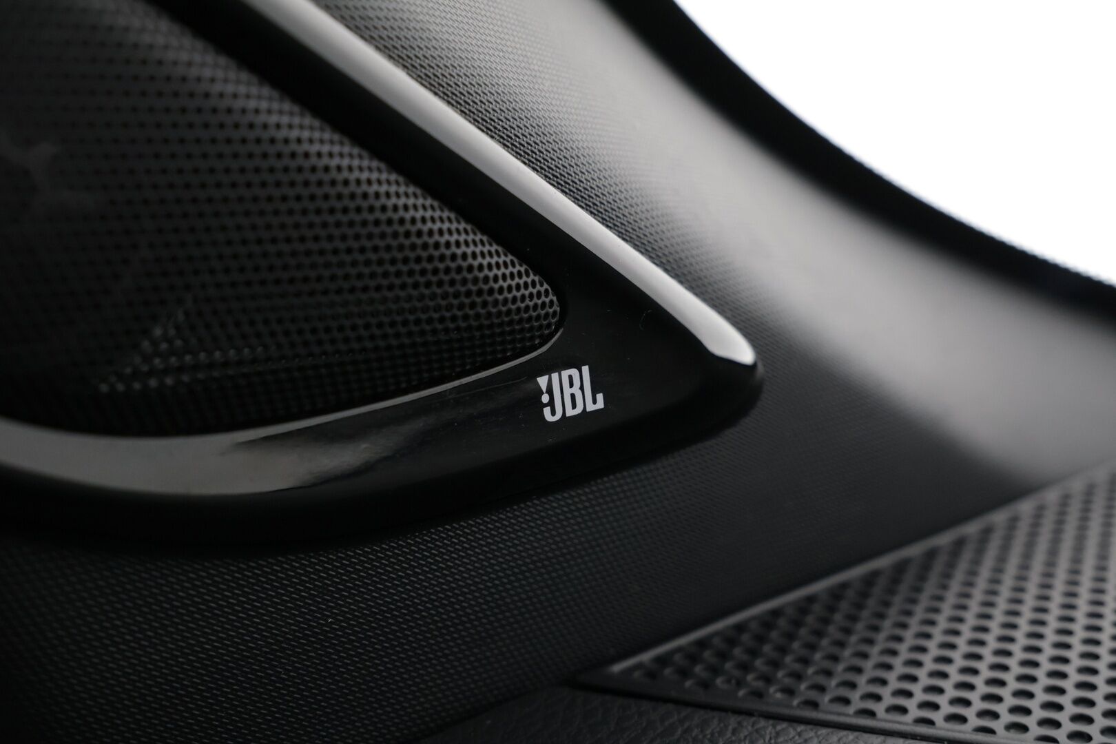 Toyota C-HR 2019 1,8 Hybrid Intense Edition Business *Adapt-vakkari / P-kamera / JBL*