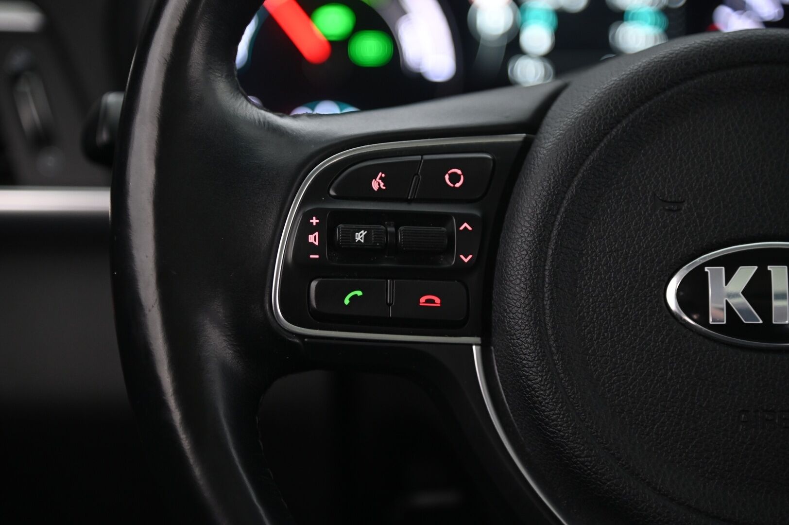 Kia Optima 2017 2,0 GDI PHEV Business Premium A/T *Harman/Kardon / Acc / Lasikatto / Ratinlämmitin / Ilmastoidut istuimet* - *Uudet Continental talvi ja kesä renkaat / Kotilaturi* - HULLUT BLACKWEEK JATKOT - KORKOTARJOUS 2,49%