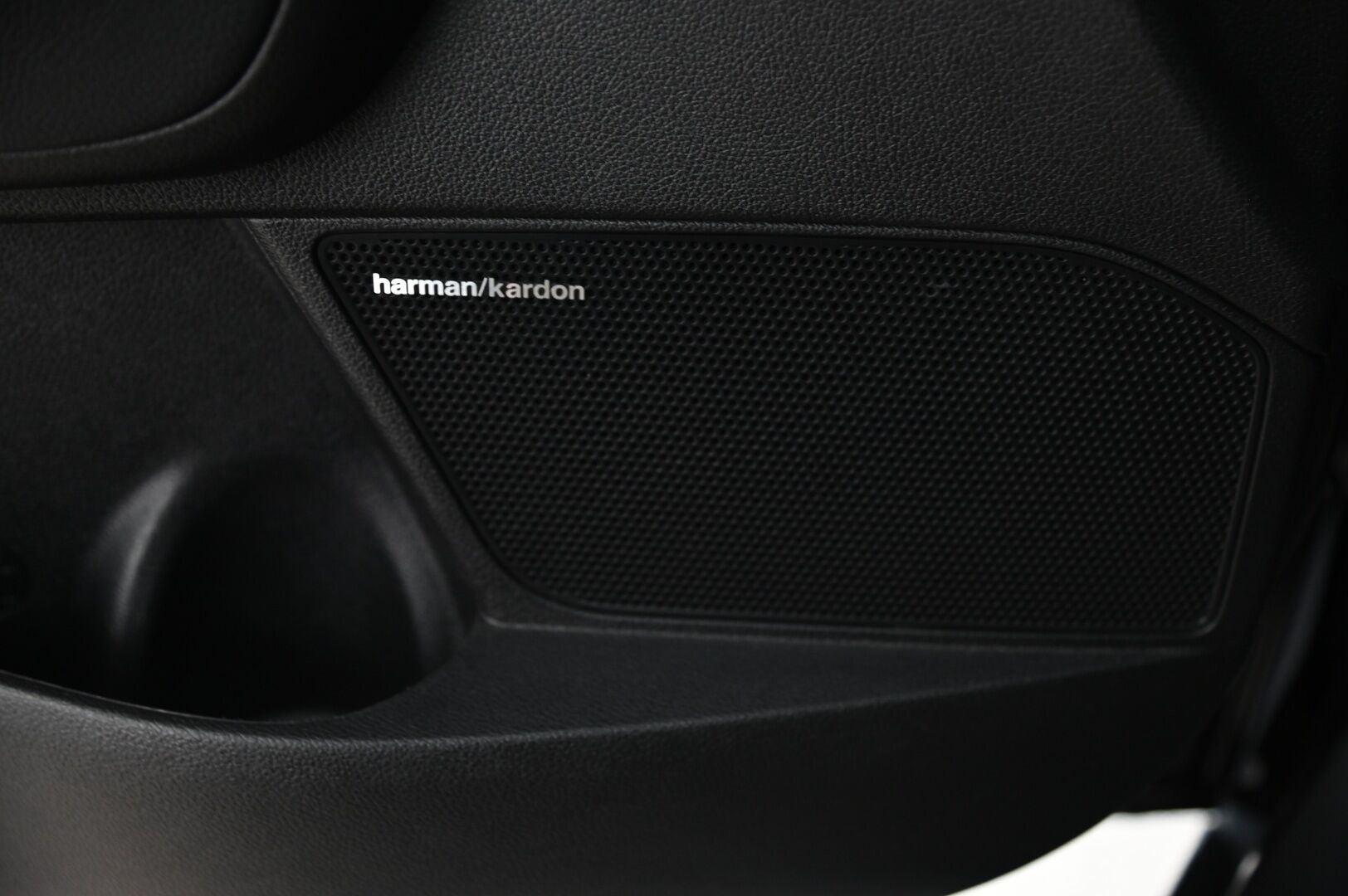 Kia Optima 2017 OPTIMA Sedan (AA) 4ov 1999cm3 A *Harman/Kardon / Acc / Lasikatto / Ratinlämmitin / Ilmastoidut istuimet* - *Uudet Continental talvi ja kesä renkaat / Kotilaturi*