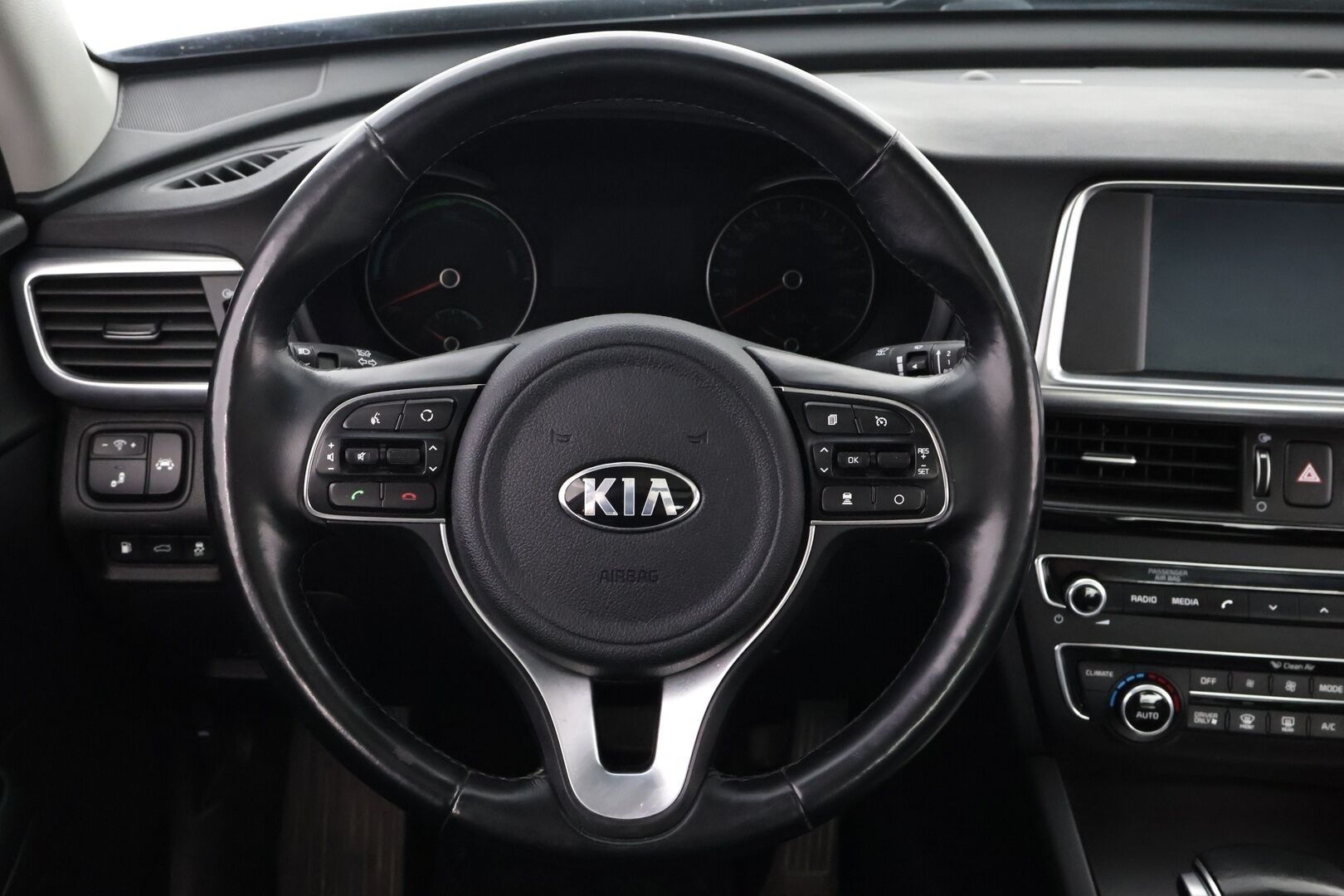 Kia Optima 2017 2,0 GDI PHEV Business Premium A/T - Adapt.vakkari | Panorama | Harman&Kardon | 360° kamera | Ilmastoidut nahat | Muistipenkki | Lohko&Sisäp. | Ratinlämmitin