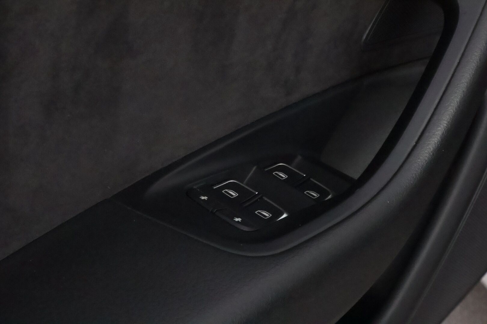 Audi A6 Allroad 2016 Business Sport 3,0 V6 TDI 160 kW quattro S tronic * Webasto / Vetokoukku / Nahka-Alcantara / Ilma-Alusta / Xenon - 2x Hyvät renkaat aluvantein / Peruutustutkat / Juuri tullut Tampereelle! - HULLUT AVAJAISHULINAT KORKOTARJOUS 3,29 %