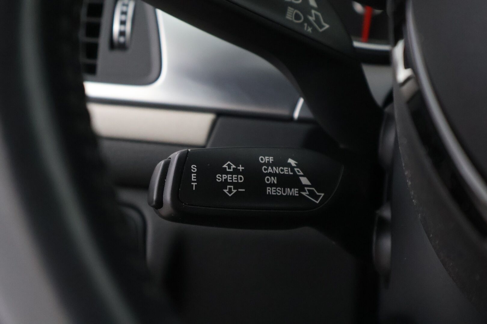 Audi A6 Allroad 2016 Business Sport 3,0 V6 TDI 160 kW quattro S tronic - Webasto | Vetokoukku | Nahka-Alcantara | Ilma-Alusta | Xenon