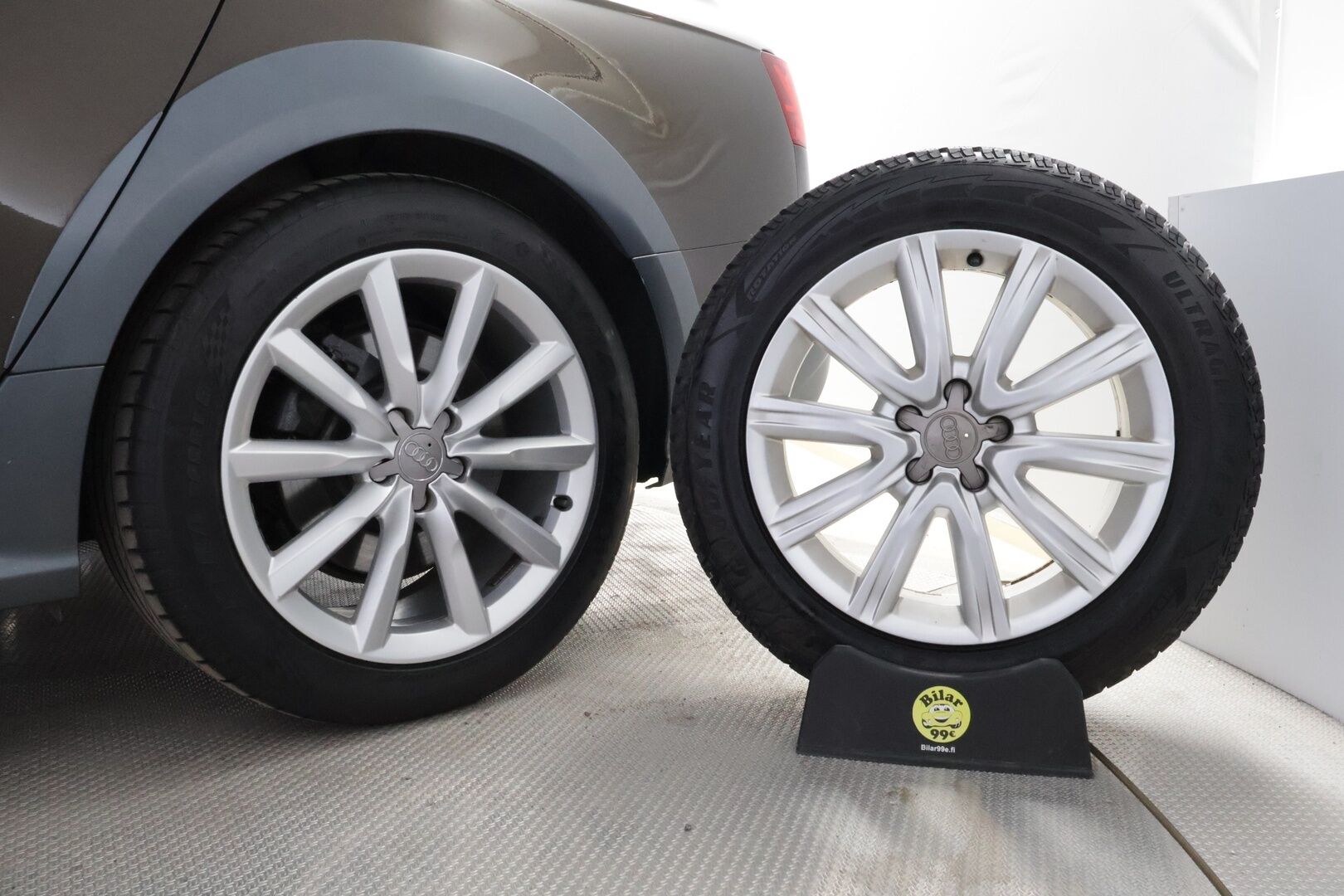 Audi A6 Allroad 2016 Business Sport 3,0 V6 TDI 160 kW quattro S tronic * Webasto / Vetokoukku / Nahka-Alcantara / Ilma-Alusta / Xenon - 2x Hyvät renkaat aluvantein / Peruutustutkat / Juuri tullut Tampereelle! - HULLUT AVAJAISHULINAT KORKOTARJOUS 3,29 %