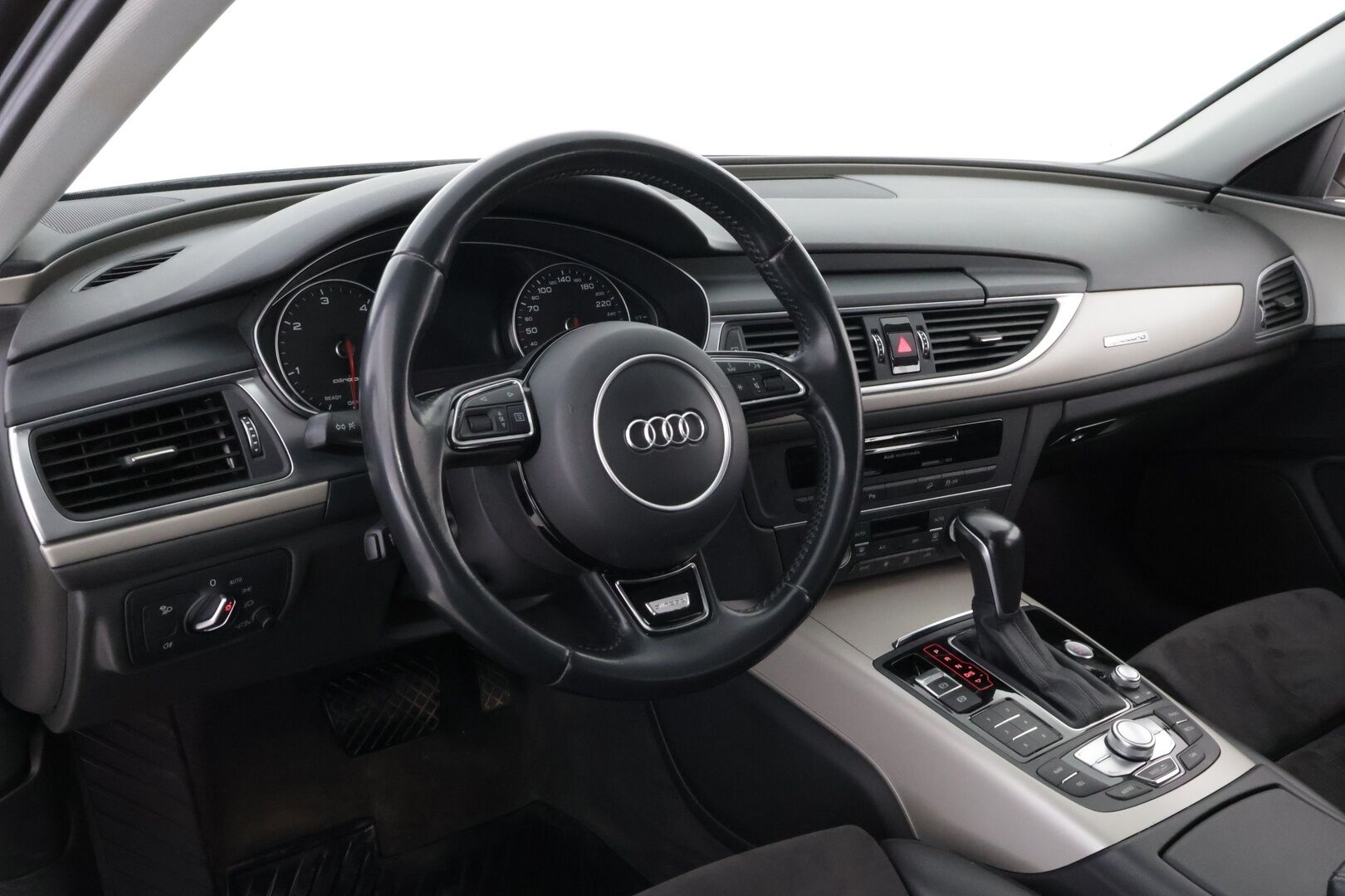 Audi A6 Allroad 2016 Business Sport 3,0 V6 TDI 160 kW quattro S tronic - Webasto | Vetokoukku | Nahka-Alcantara | Ilma-Alusta | Xenon