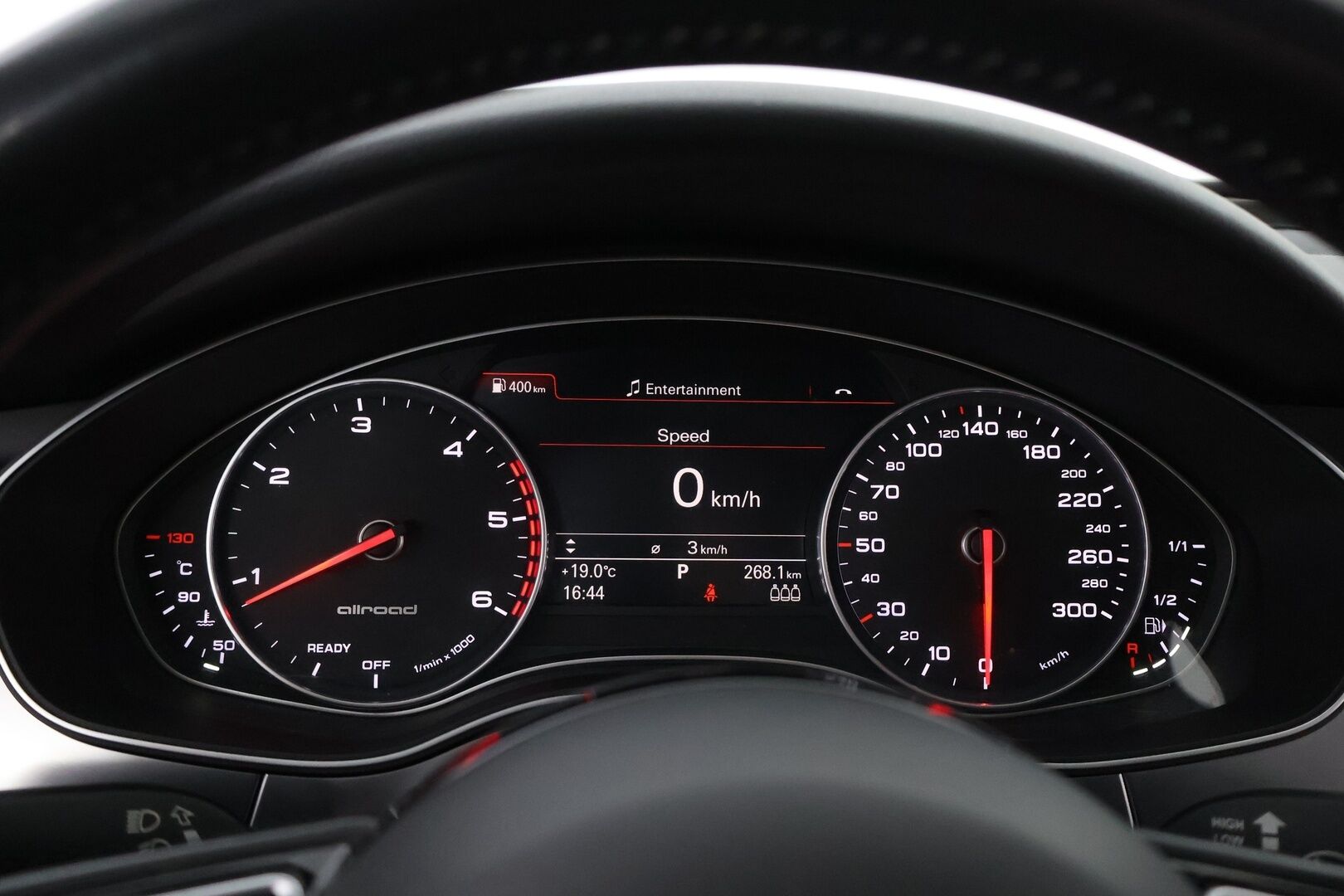 Audi A6 Allroad 2016 Business Sport 3,0 V6 TDI 160 kW quattro S tronic - Webasto | Vetokoukku | Nahka-Alcantara | Ilma-Alusta | Xenon