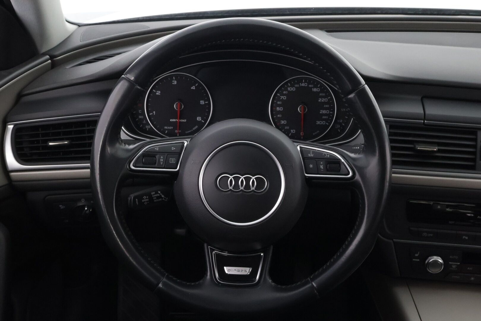 Audi A6 Allroad 2016 Business Sport 3,0 V6 TDI 160 kW quattro S tronic - Webasto | Vetokoukku | Nahka-Alcantara | Ilma-Alusta | Xenon