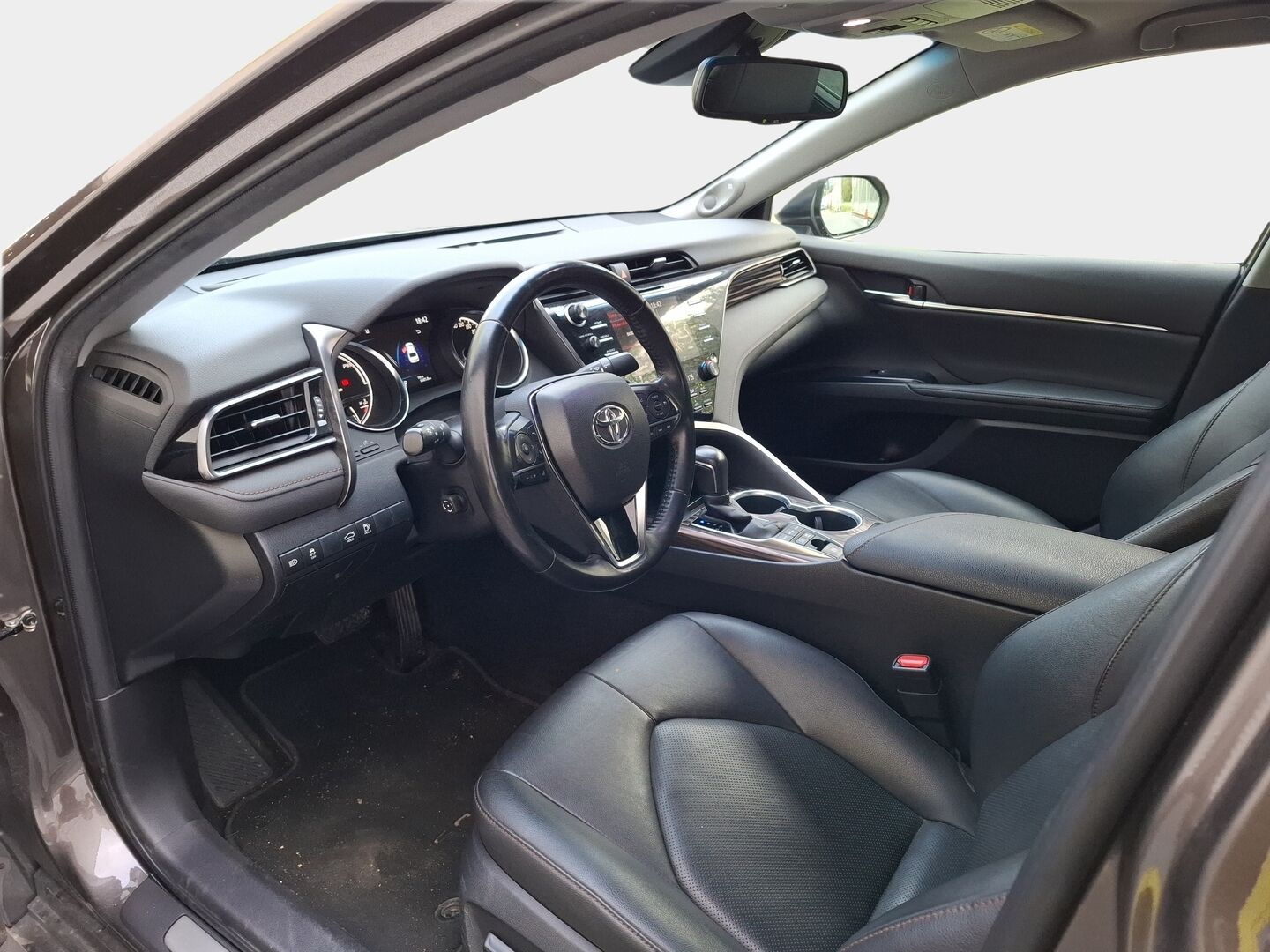 Toyota Camry 2019 2,5 Hybrid Premium / Adapt.vakkari / LED / HUD / JBL /  P.kamera / Kaistavahti / Blis - Hieno Suomi-auto kattavilla varusteilla!
