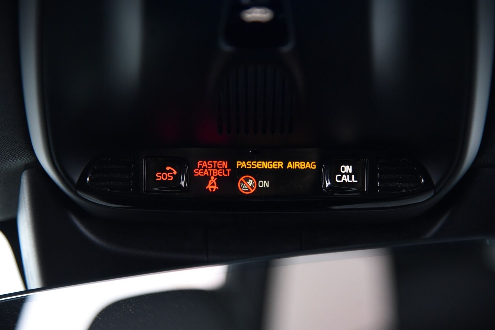 Volvo V90 2020 D3 Business R-Design aut / Adapt. Vakkari / Panorama / H&K / Koukku / P-kamera / BLIS / Muistipenkki / Apple&Android - 2 omisteinen Suomi-Auto merkkihuollettuna!