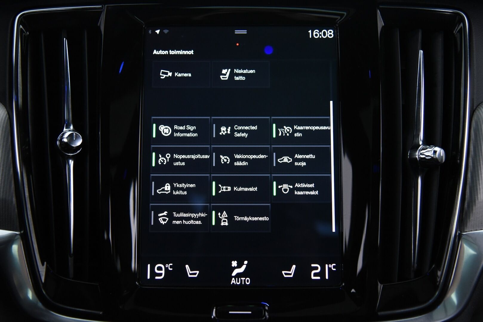 Volvo V90 2020 D3 Business R-Design aut / Adapt. Vakkari / Panorama / H&K / Koukku / P-kamera / BLIS / Muistipenkki / Apple&Android - 2 omisteinen Suomi-Auto merkkihuollettuna!