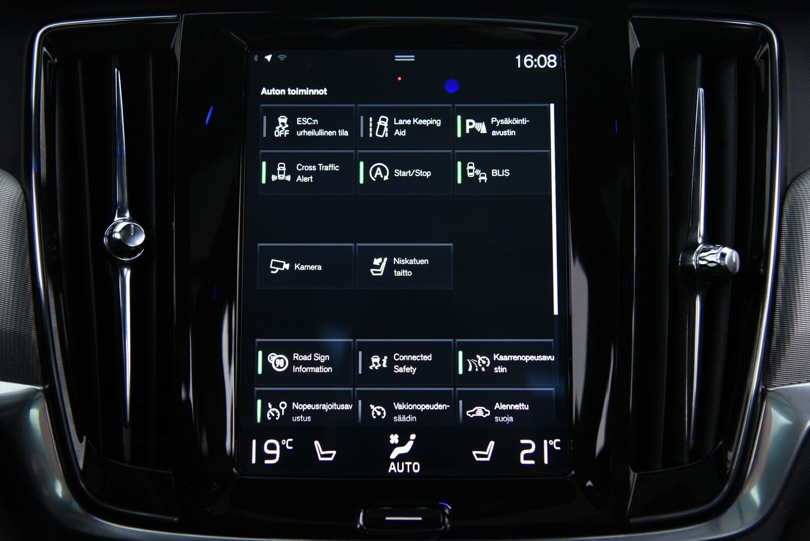 Volvo V90 2020 D3 Business R-Design aut / Adapt. Vakkari / Panorama / H&K / Koukku / P-kamera / BLIS / Muistipenkki / Apple&Android - 2 omisteinen Suomi-Auto merkkihuollettuna!