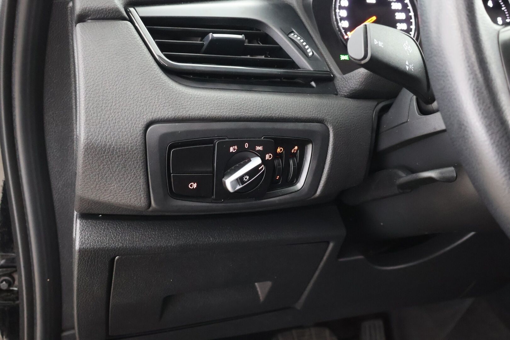 BMW 216 2019 F46 Gran Tourer 216d A Business - 7-paik | Comfort Access | LED | P-tutka | Sähk. takaluukku