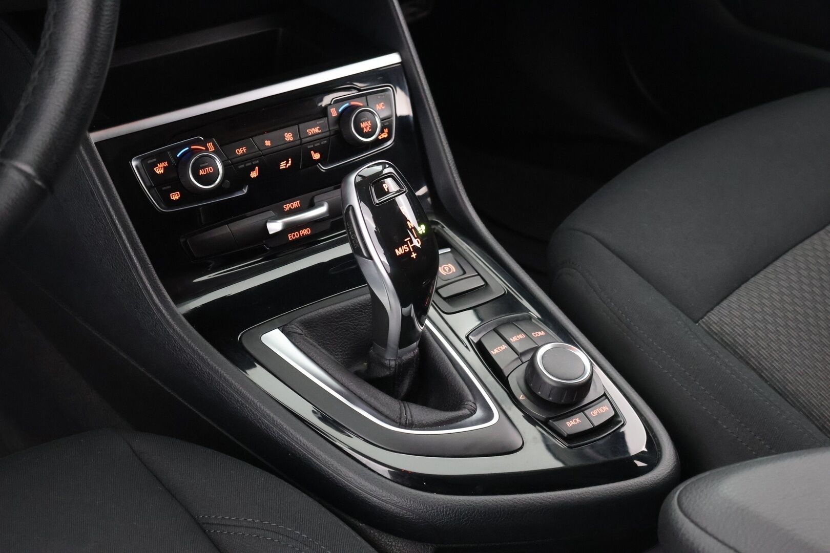 BMW 216 2019 F46 Gran Tourer 216d A Business - 7-paik | Comfort Access | LED | P-tutka | Sähk. takaluukku