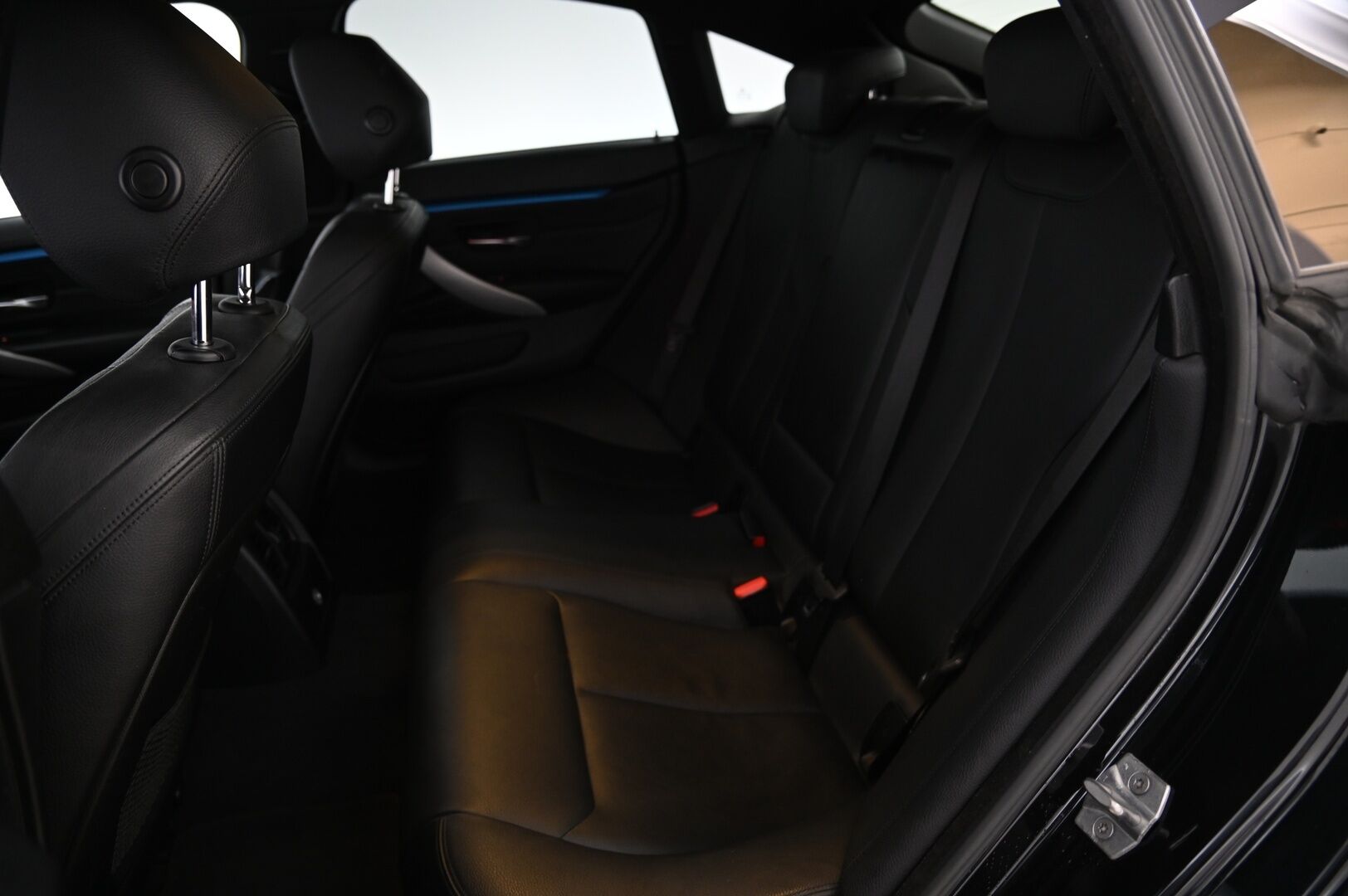 BMW 420 2018 d xDrive Sedan M-sport *Proff. Navi / Hifit / Nahat* - *2x vanteet ja renkaat / Vasta saapunut / Äskettäin huollettu*