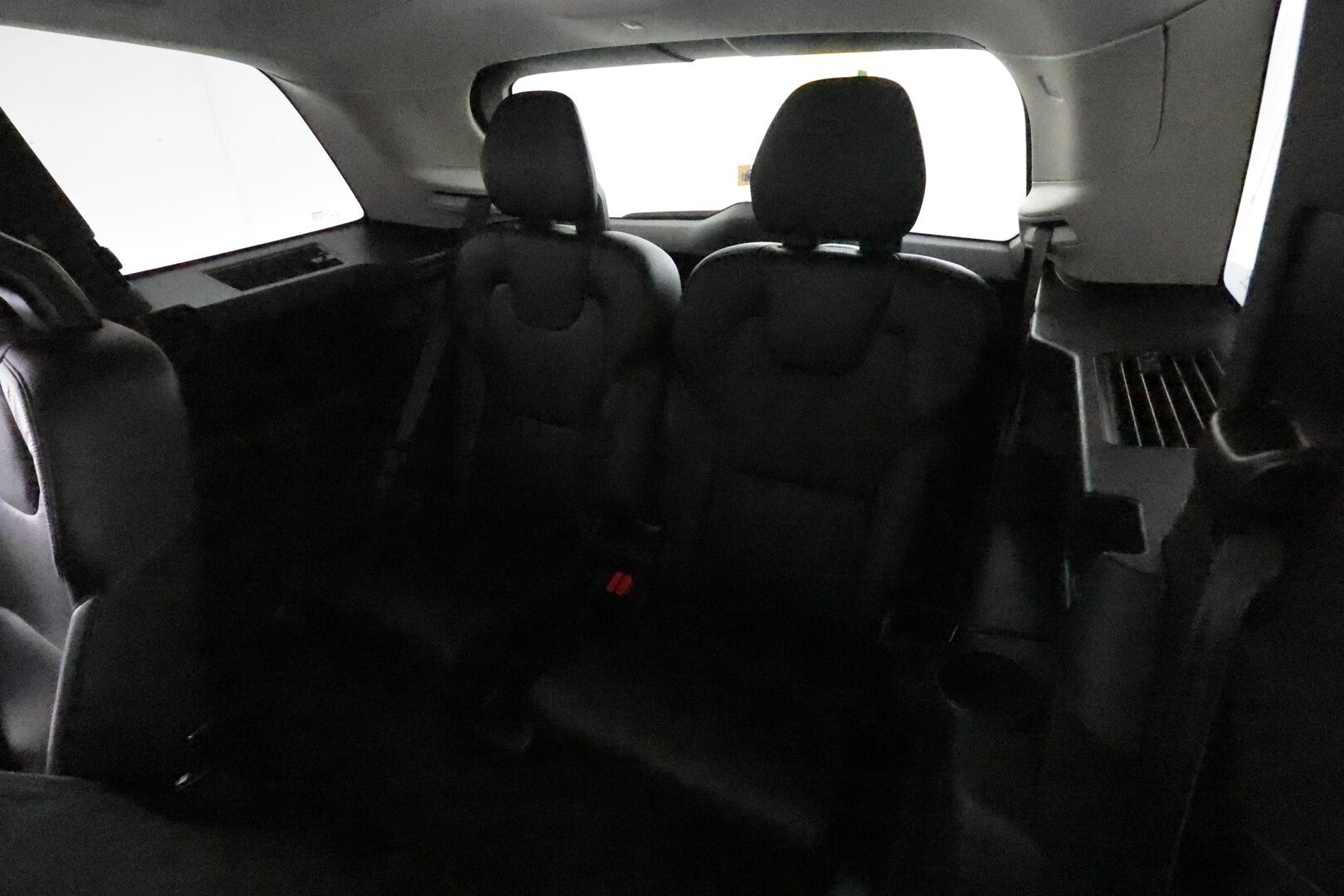 Volvo XC90 2020 T8 TwE AWD Inscription aut **H&K / Panorama / Muistipenkit / P.kamera / Adapt.vakkari / Sporttinahat / Koukku / BLIS** - 3,99 % KORKOTARJOUS TÄHÄN AUTOON - 1-om Suomi-auto / Polestar optimointi / Merkkihuollettu / Kahdet renkaat aluvanteilla  