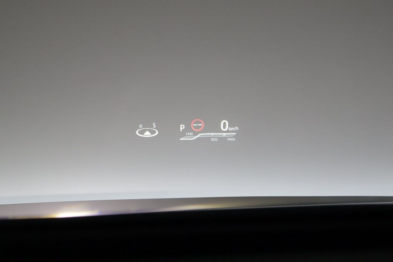 Toyota Corolla 2019 Touring Sports 2,0 Hybrid Premium - *HUD / Adapt. vakkari / Peruutuskamera / Nahkasisusta / Vetokoukku / JBL Audio / 2x Toyotan aluvanteet / Merkkihuollettu / Upea väriyhdistelmä*