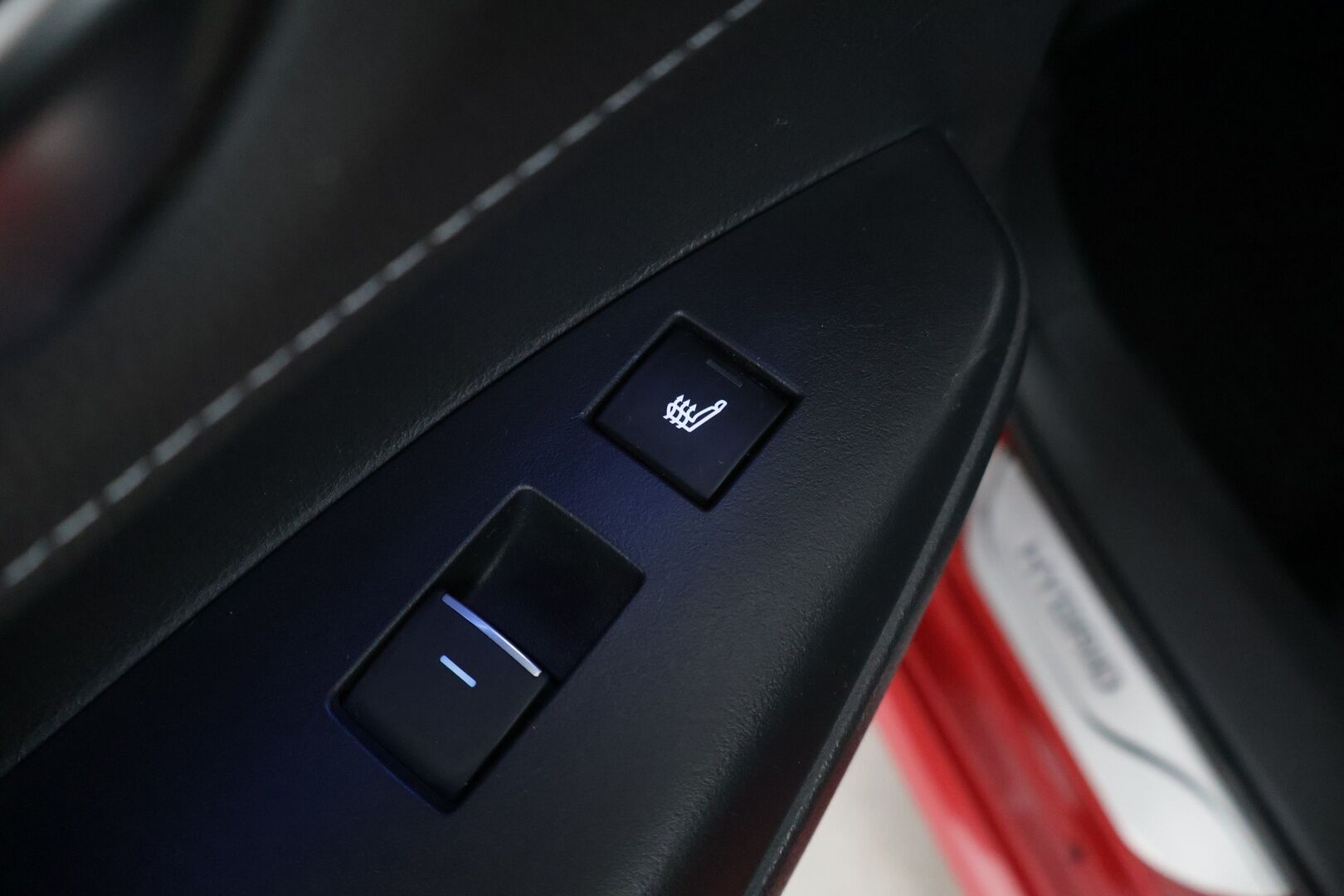 Toyota Corolla 2019 Touring Sports 2,0 Hybrid Premium - *HUD / Adapt. vakkari / Peruutuskamera / Nahkasisusta / Vetokoukku / JBL Audio / 2x Toyotan aluvanteet / Merkkihuollettu / Upea väriyhdistelmä*