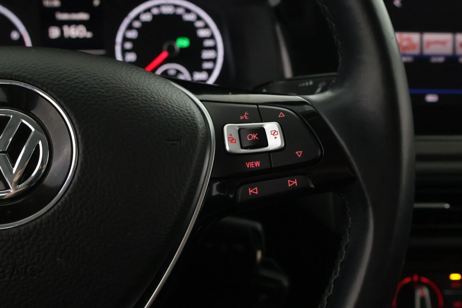 Volkswagen Polo 2019 Comfortline 1,0 TSI 70 kW (95 hv) DSG - Vakkari | Kahdet renkaat | Jakopää tehty ja juuri huollettu 6/26 | Tutkat | Apple ja Android Auto 