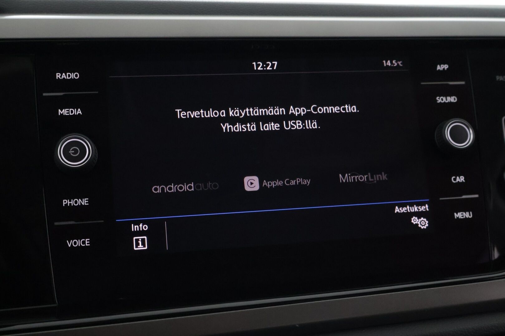 Volkswagen Polo 2019 Comfortline 1,0 TSI 70 kW (95 hv) DSG - Vakkari | Kahdet renkaat | Jakopää tehty ja juuri huollettu 6/26 | Tutkat | Apple ja Android Auto 