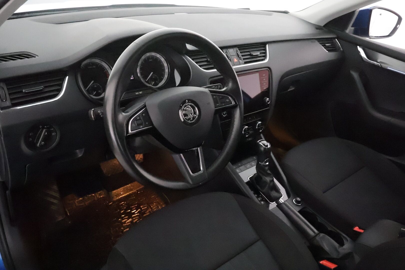 Skoda Octavia 2019 Combi 2,0 TSI 190 4x4 Style BusinessLine DSG **Webasto / Adapt.Vakkari / LED-valot / P.kamera / Navi / Kaistavahti ** - Suomi-auto / Kahdet Renkaat