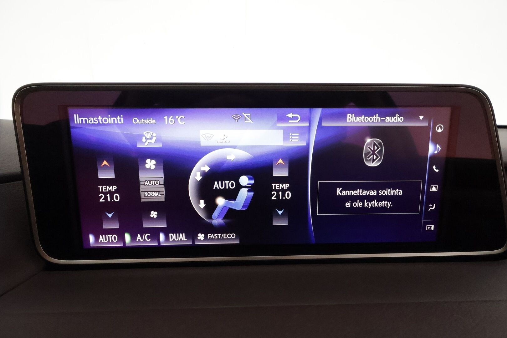 Lexus RX 2016 450h Hybrid 4WD A Executive ** HUD / 360° Kamera / LED-valot / Ilmastoidut Sporttinahat Muistilla / Webasto / Navi ** - 3,99 % KORKOTARJOUS TÄHÄN AUTOON - 