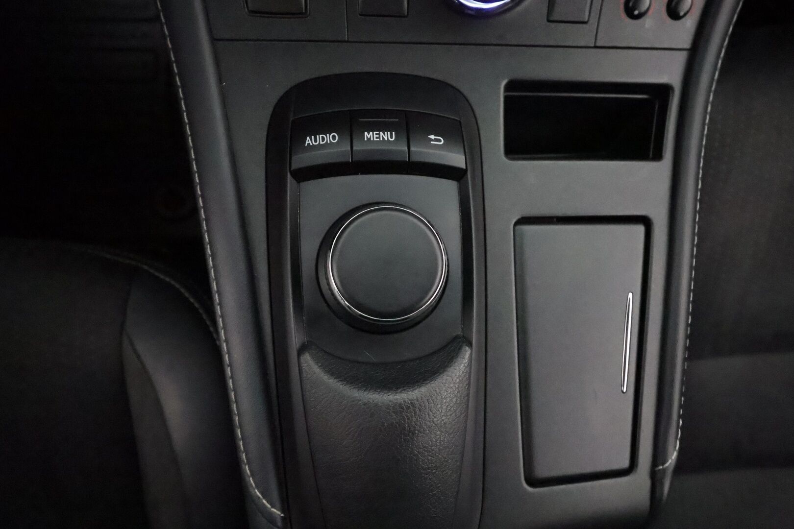 Lexus CT 2019 200h F Sport **Merkkihuollettu / Adapt. vakkari / P.kamera / Kaistavahti / KeylessGo / LED / Kahdet renkaat**