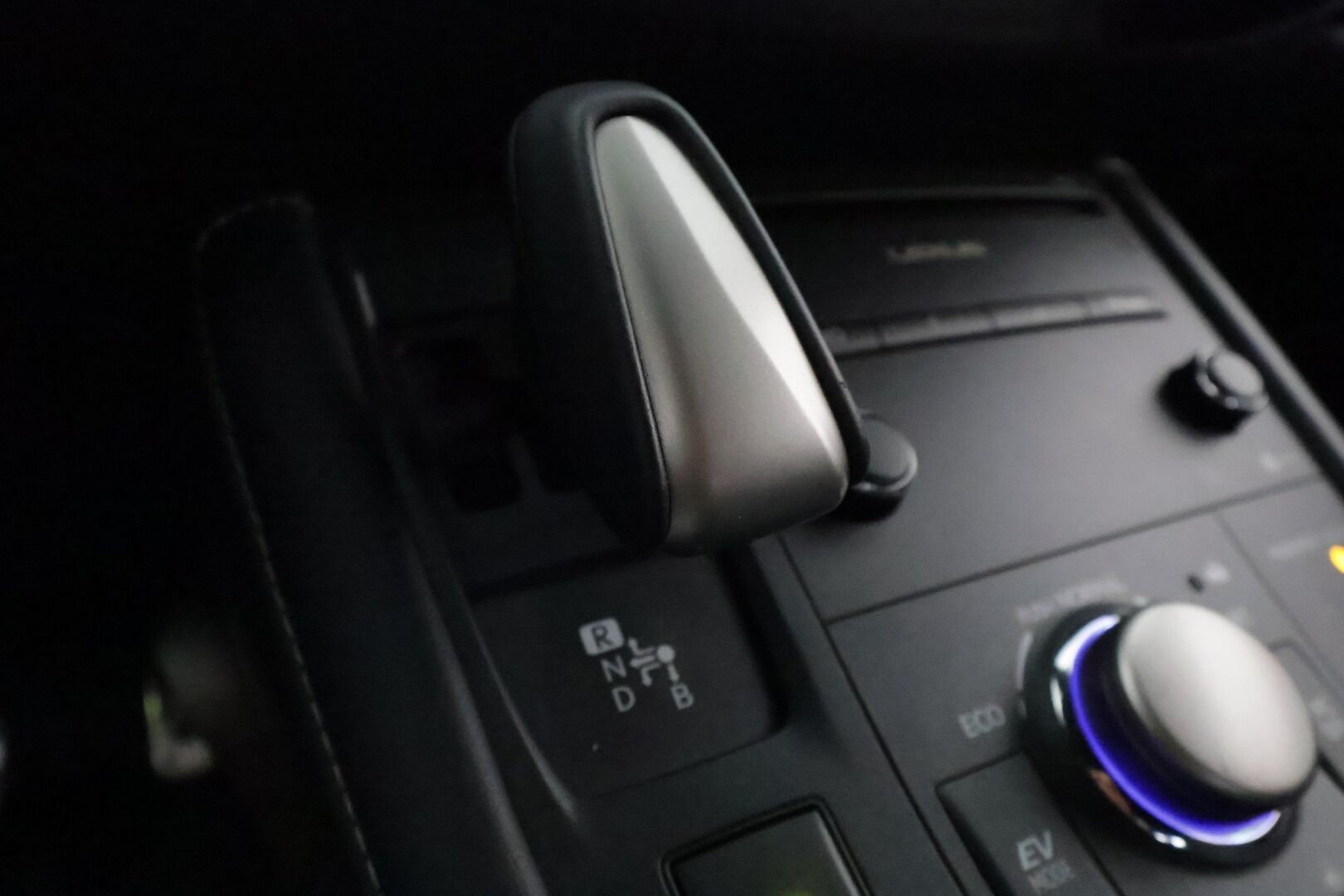 Lexus CT 2019 200h F Sport **Merkkihuollettu / Adapt. vakkari / P.kamera / Kaistavahti / KeylessGo / LED / Kahdet renkaat**