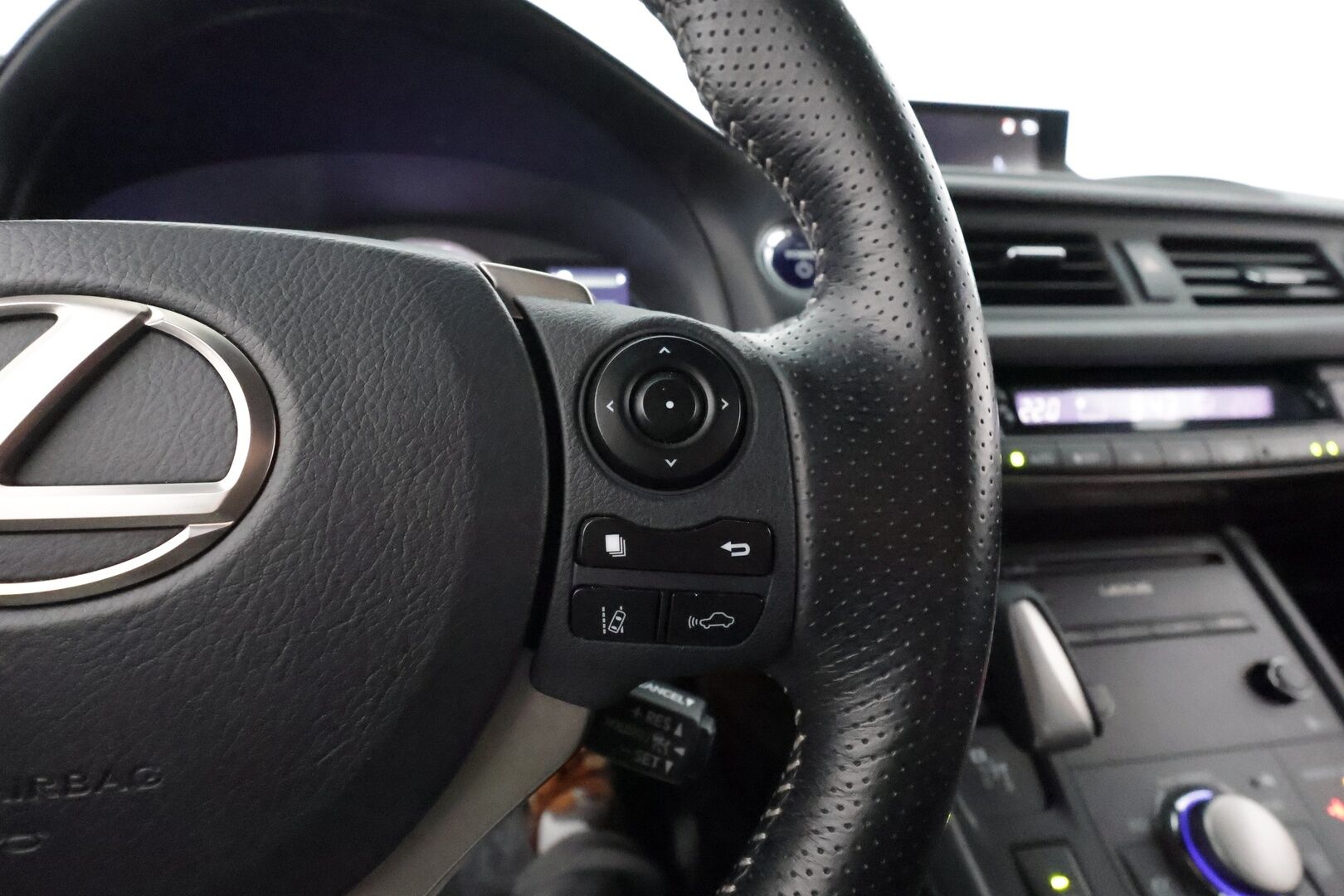 Lexus CT 2019 200h F Sport **Merkkihuollettu / Adapt. vakkari / P.kamera / Kaistavahti / KeylessGo / LED / Kahdet renkaat**
