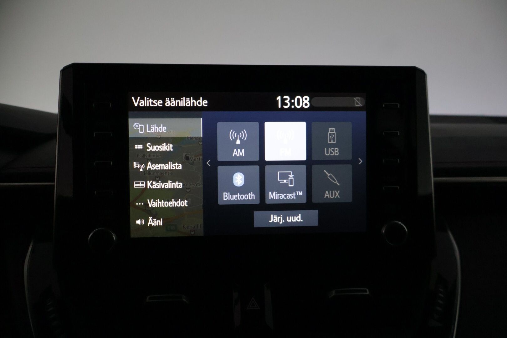 Toyota Corolla 2019 Touring Sports 2,0 Hybrid Style * ACC / P-Kamera / KeylessGo / Sähkökontti / Nahka-alcantra sisusta / Navi * - 2 x Vanteet & Renkaat / Merkkihuoltohistoria / Musta sisäkatto