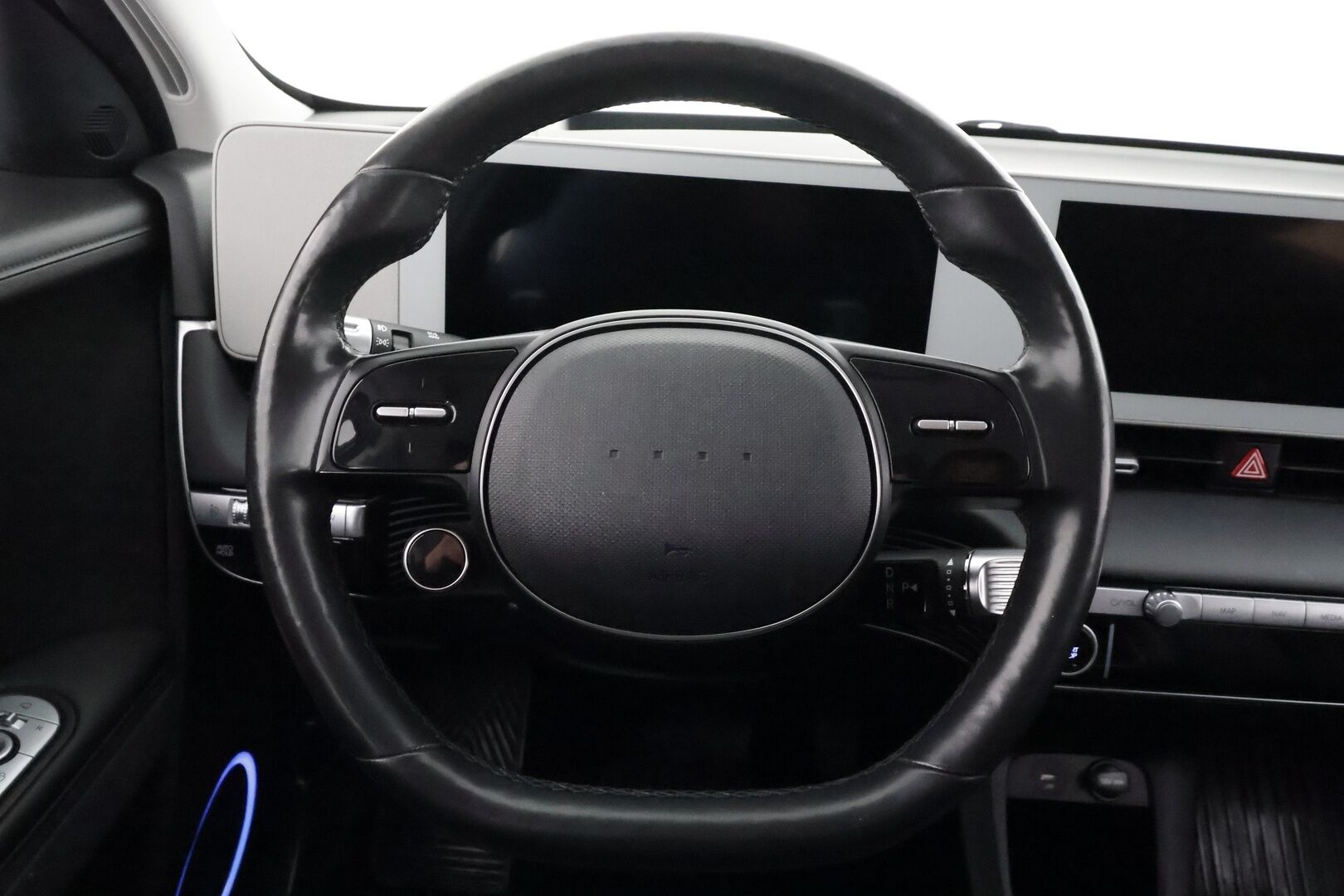 Hyundai IONIQ 5 2022 73 kWh 217 hv Style - | ACC | ILP | Koukku | HUD | BOSE | Nahkaverhoilu | Sähköpenkki | P.kamera | Ambient light | V2L | Lämm. ratti | Sähk. takaluukku | Merkkihuollot |