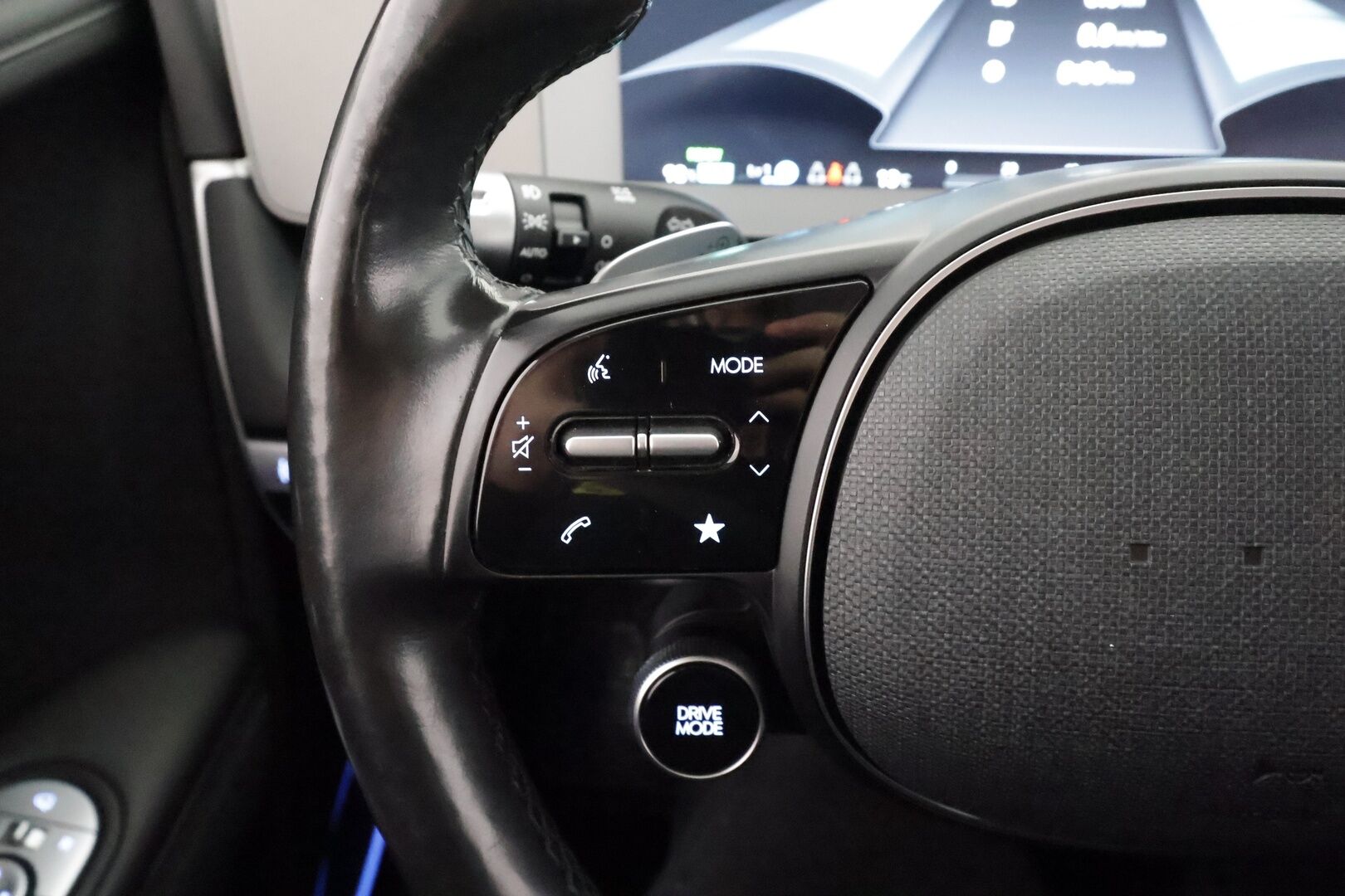 Hyundai IONIQ 5 2022 73 kWh 217 hv Style - | ACC | ILP | Koukku | HUD | BOSE | Nahkaverhoilu | Sähköpenkki | P.kamera | Ambient light | V2L | Lämm. ratti | Sähk. takaluukku | Merkkihuollot |