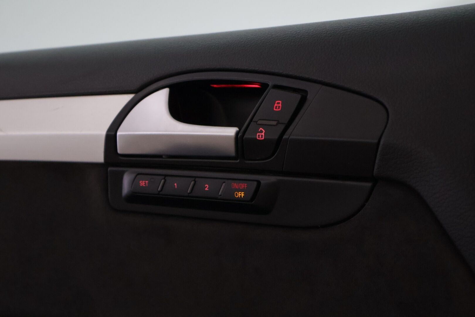 Audi Q7 2010 3,0 V6 TDI DPF 176 kW quattro tiptronic - YritysOutlet - Myydään vain yrityksille - 7- Paikkainen / Bose / Ilma-alusta / Nahat muistilla / Lohko / Koukku