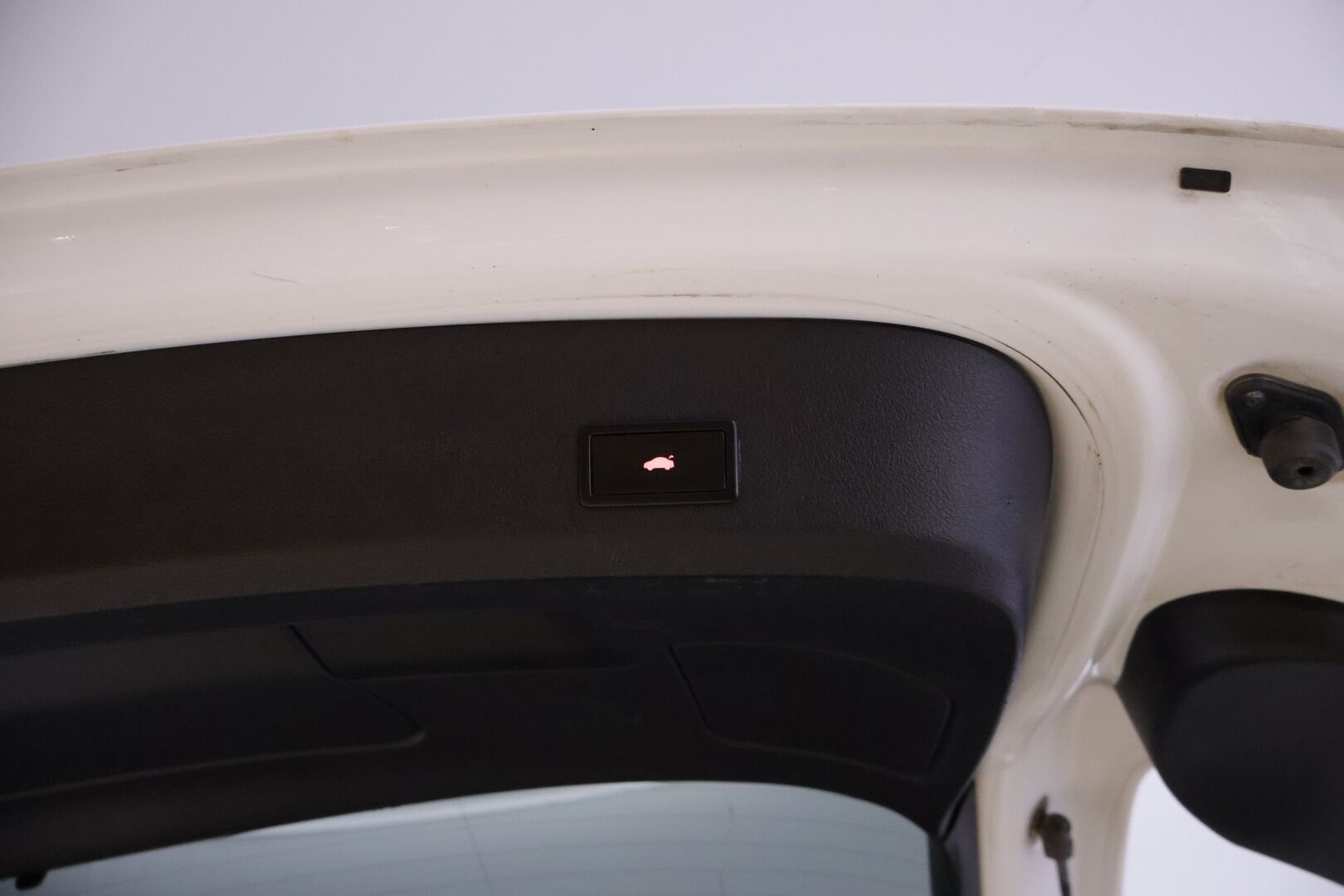 Audi Q7 2010 3,0 V6 TDI DPF 176 kW quattro tiptronic - YritysOutlet - Myydään vain yrityksille - 7- Paikkainen / Bose / Ilma-alusta / Nahat muistilla / Lohko / Koukku