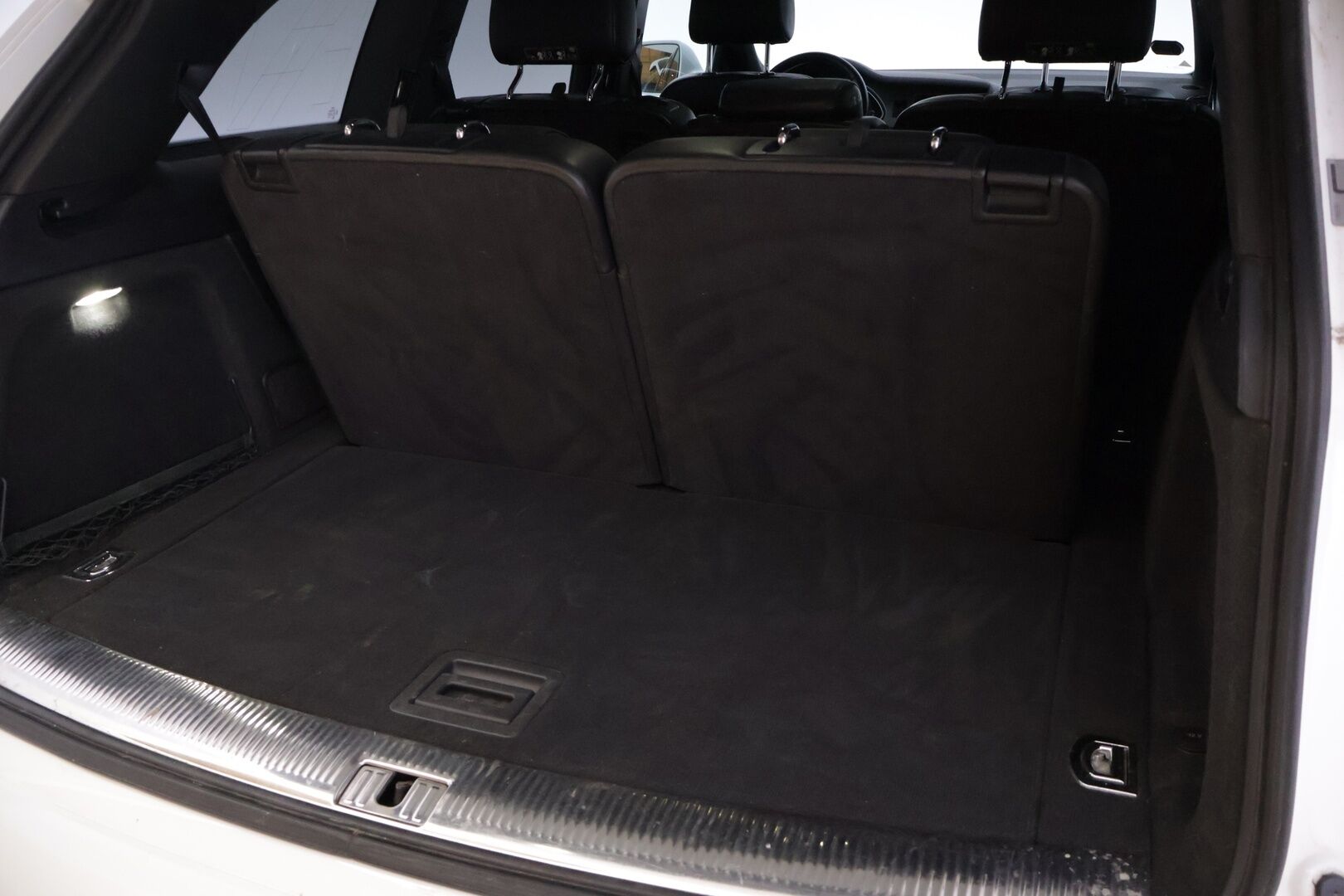 Audi Q7 2010 3,0 V6 TDI DPF 176 kW quattro tiptronic - YritysOutlet - Myydään vain yrityksille - 7- Paikkainen / Bose / Ilma-alusta / Nahat muistilla / Lohko / Koukku