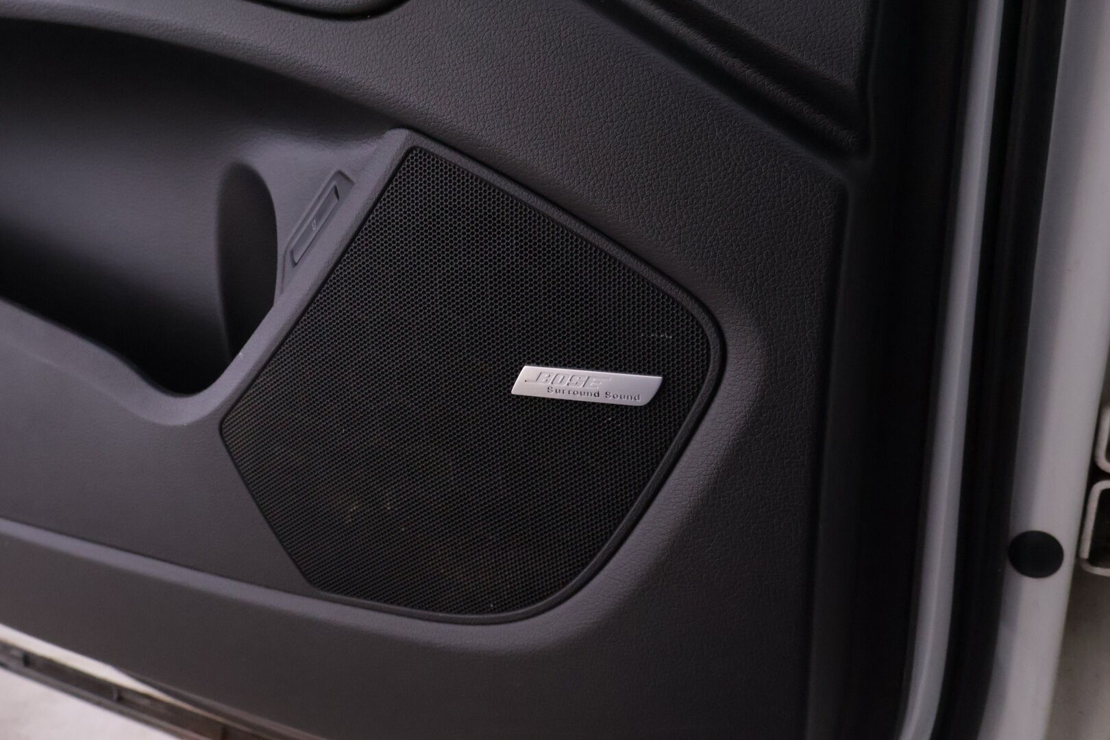 Audi Q7 2010 3,0 V6 TDI DPF 176 kW quattro tiptronic - YritysOutlet - Myydään vain yrityksille - 7- Paikkainen / Bose / Ilma-alusta / Nahat muistilla / Lohko / Koukku