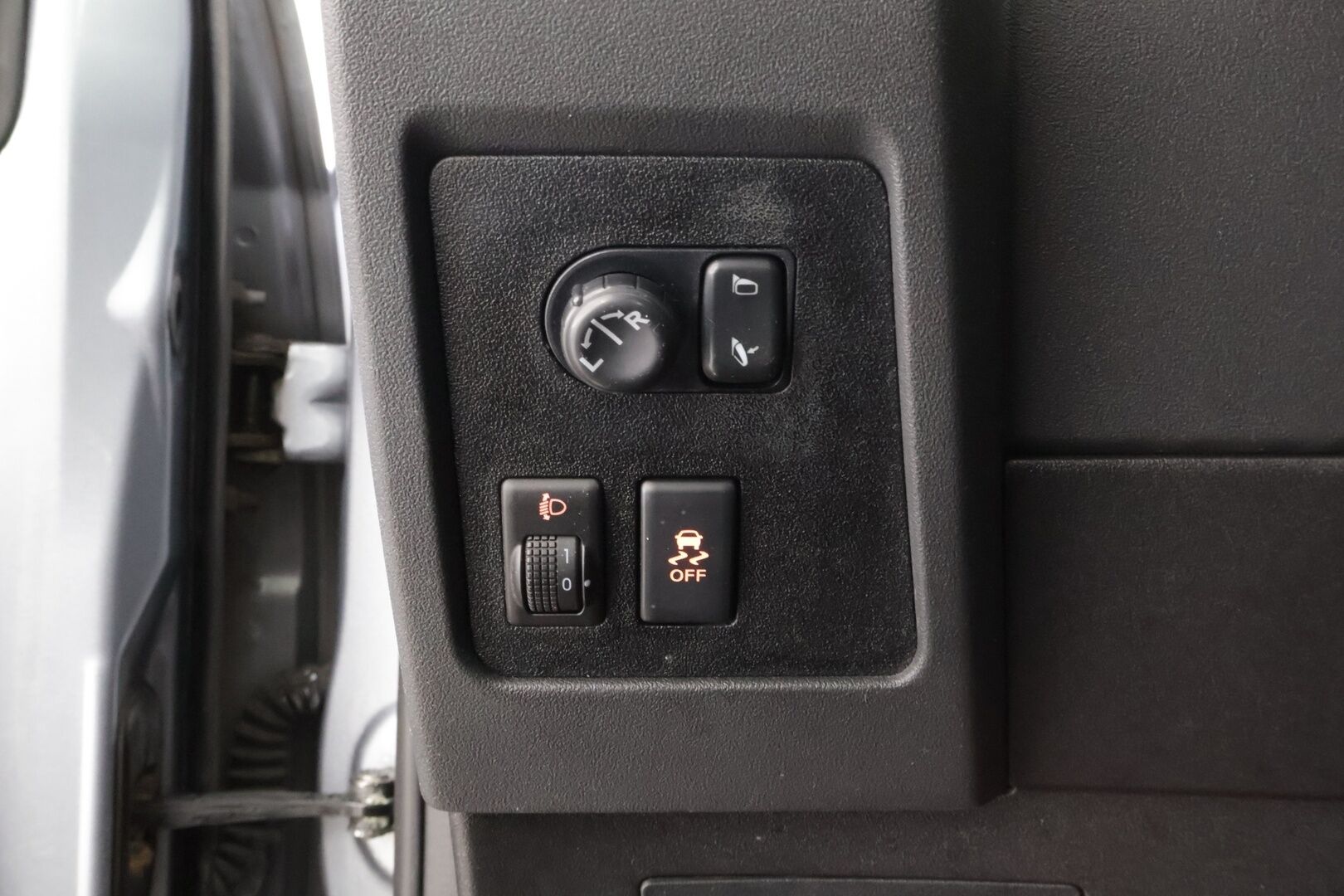 Nissan Qashqai+2 2011 2.0L Acenta 4WD 6M/T - YritysOutlet - Myydään vain yrityksille - - YritysOutlet - Myydään vain yrityksille