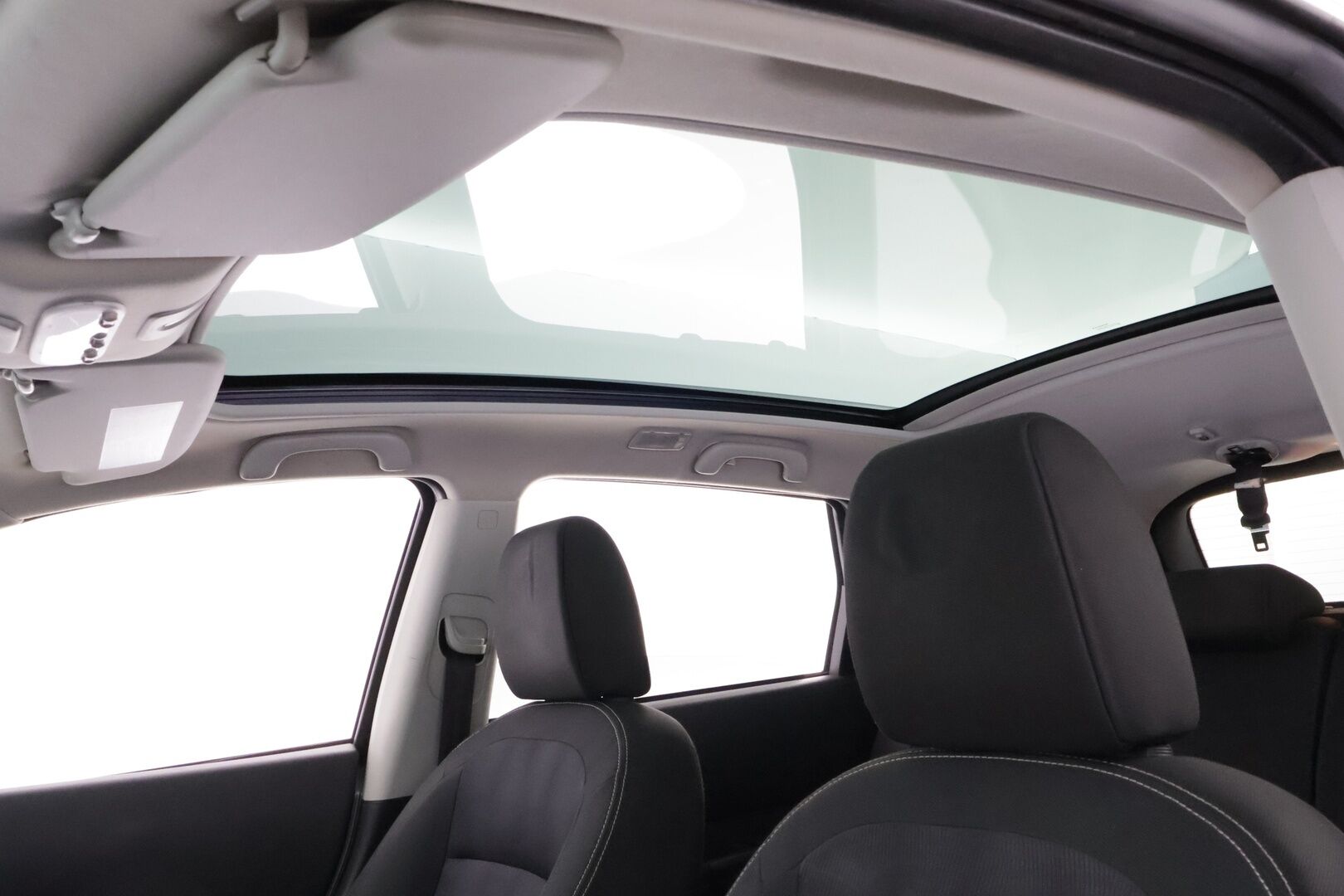 Nissan Qashqai+2 2011 2.0L Acenta 4WD 6M/T - YritysOutlet - Myydään vain yrityksille - - YritysOutlet - Myydään vain yrityksille