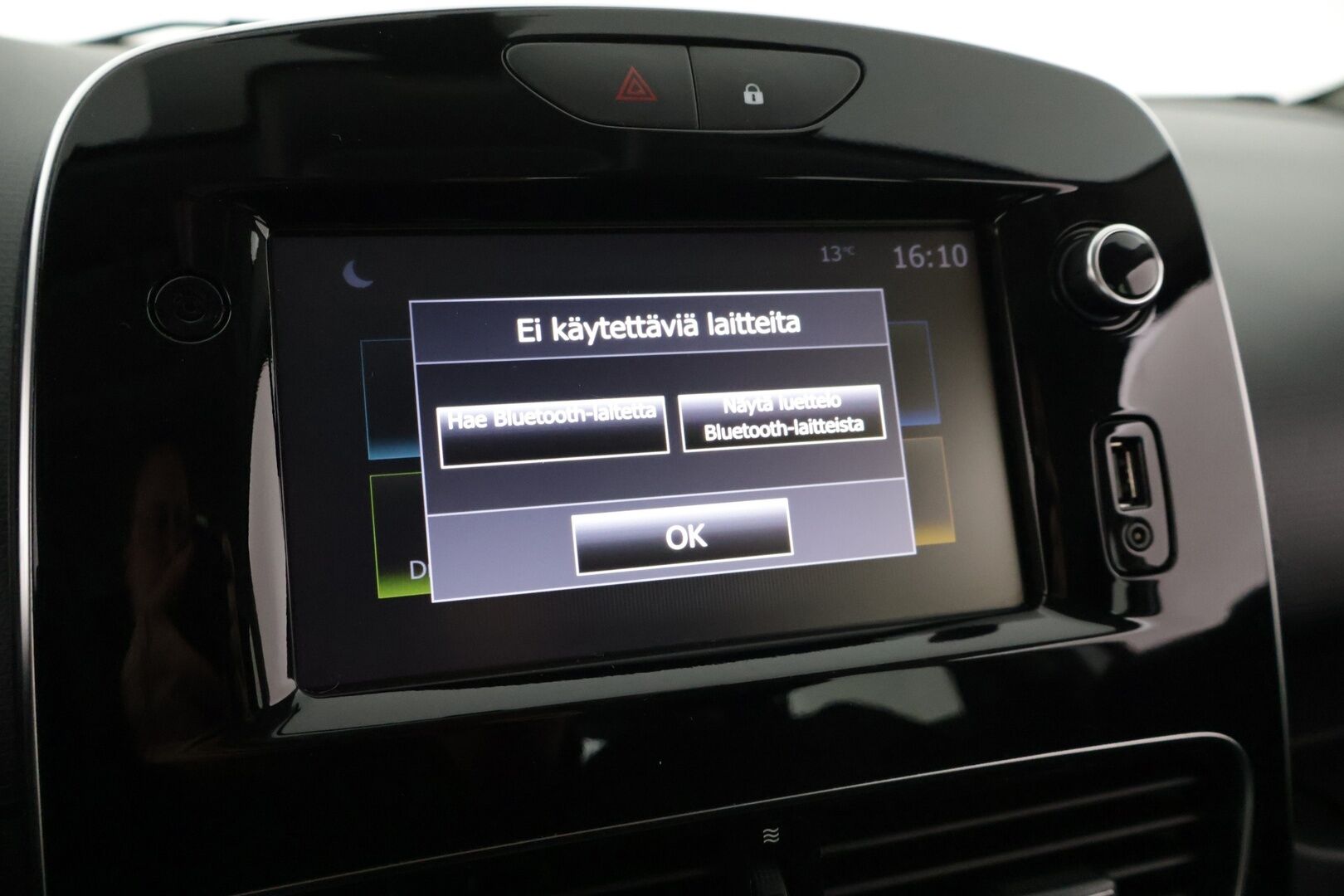 Renault Clio 2019 TCe 90 Fête / Vakkari / Navi / Lohkolämmitin+sisäpuhallin / Bluetooth / Ilmastointi - 2-om. Suomi-auto / 2x vanteet / Uudet Nokian nastarenkaat!