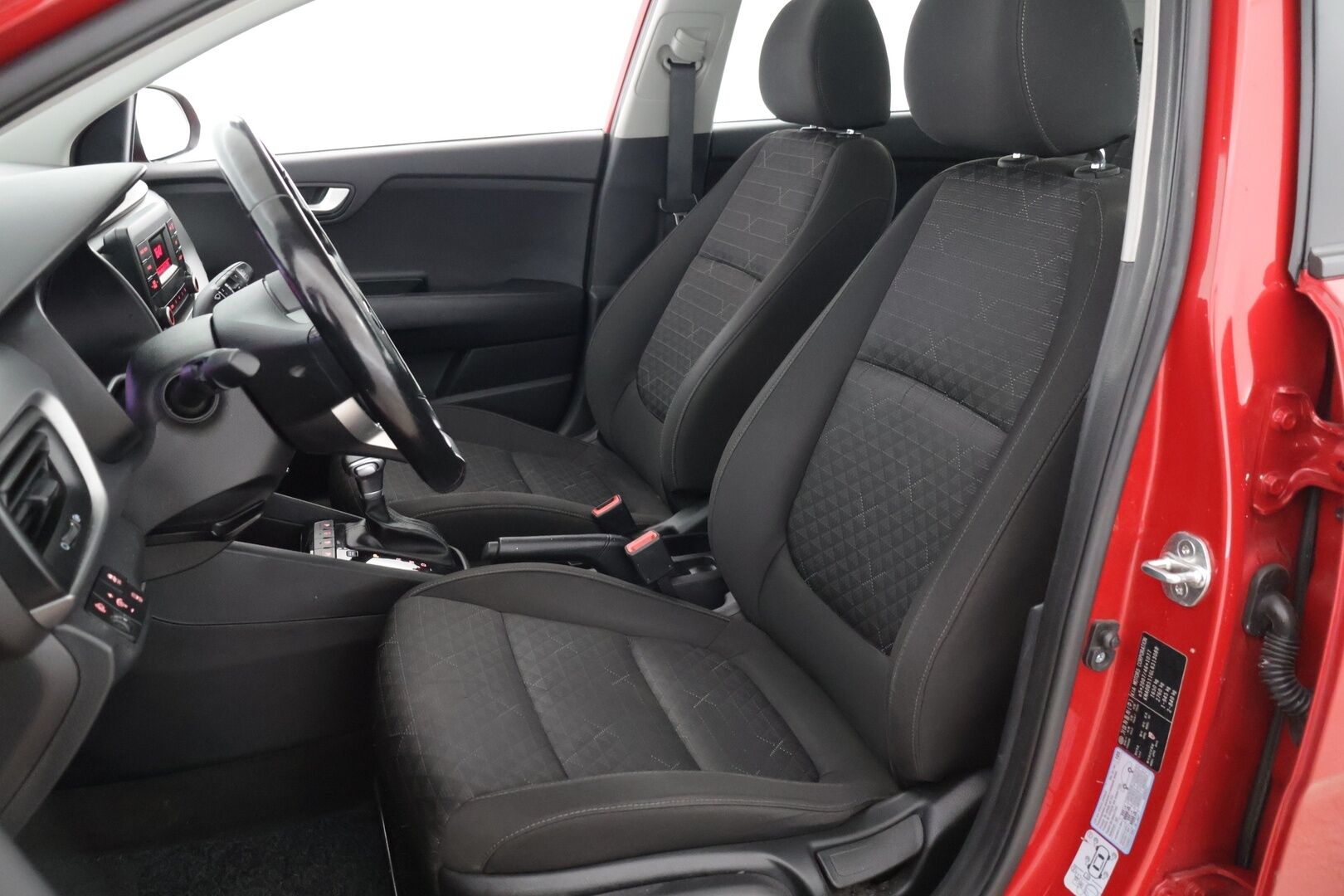 Kia Rio 2020 1.0 T-GDI 120hv LX DCT EcoDynamics * Lohkolämmitin ja sisäpistoke  / Ilmastointi / Ratinlämmitin * - Huom 120hv / Renkaat ajokuntoiset / Hyvä huoltohistoria * - Osta nyt, maksa vasta ensi vuonna