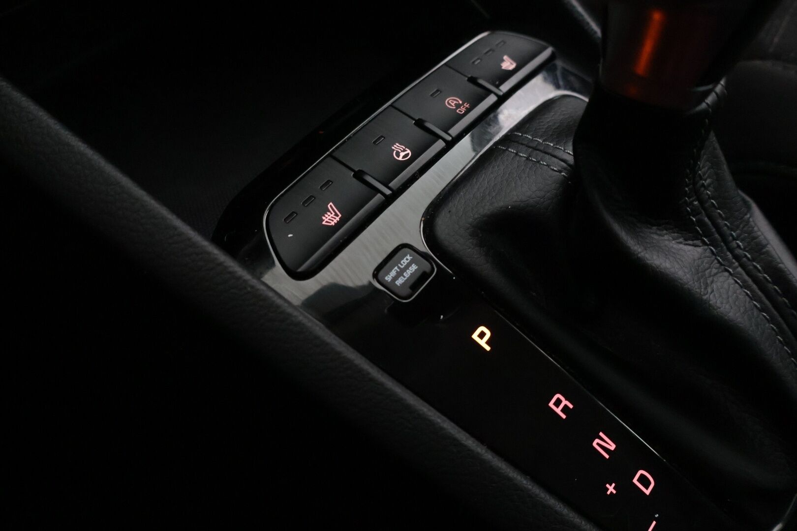 Kia Rio 2020 1.0 T-GDI 120hv LX DCT EcoDynamics * Lohkolämmitin ja sisäpistoke  / Ilmastointi / Ratinlämmitin * - Huom 120hv / Renkaat ajokuntoiset / Hyvä huoltohistoria * - Osta nyt, maksa vasta ensi vuonna