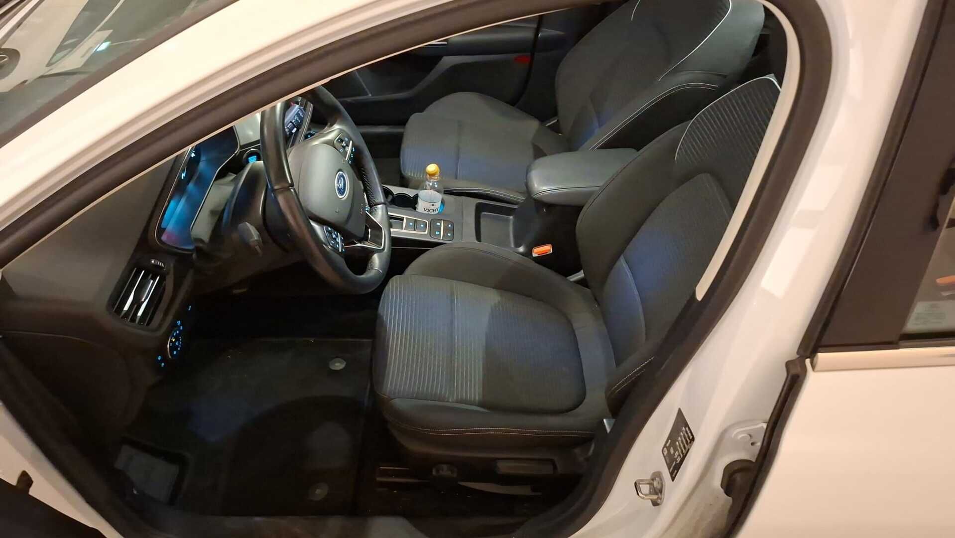 Ford Focus 2019 2,0 TDCi EcoBlue 150hv A8 Titanium Wagon **Adapt. vakkari / Kaistavahti / Webasto /  Tutkat**
