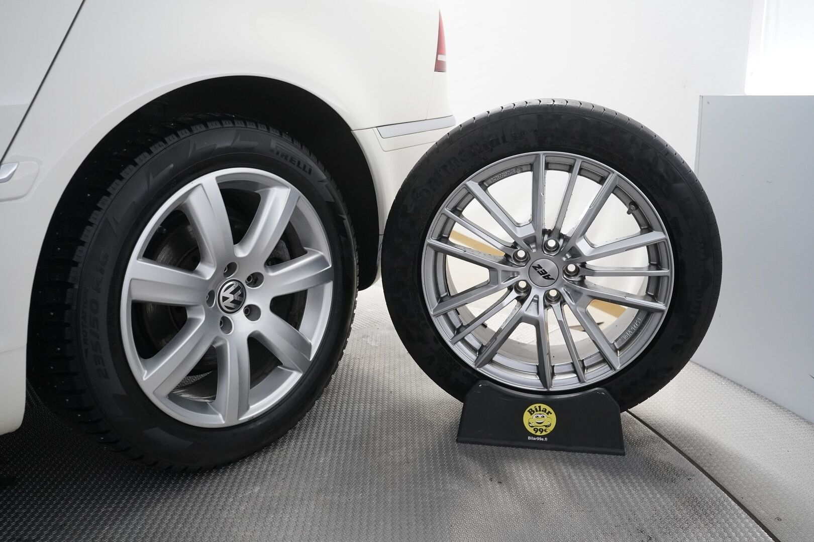 Volkswagen Phaeton 2014 3,0 V6 TDI 180 kW (245 hv) 4MOTION Tiptronic-automaatti * ACC / Kamera / Webasto / Hierovat & Ilmastoidut Muistinahat / Ilma-alusta * - SUPER VARUSTEET! / Särmä huoltohistoria / Kahdet vanteet - HULLUT VÄLIPÄIVÄT KORKOTARJOUS 2,49%