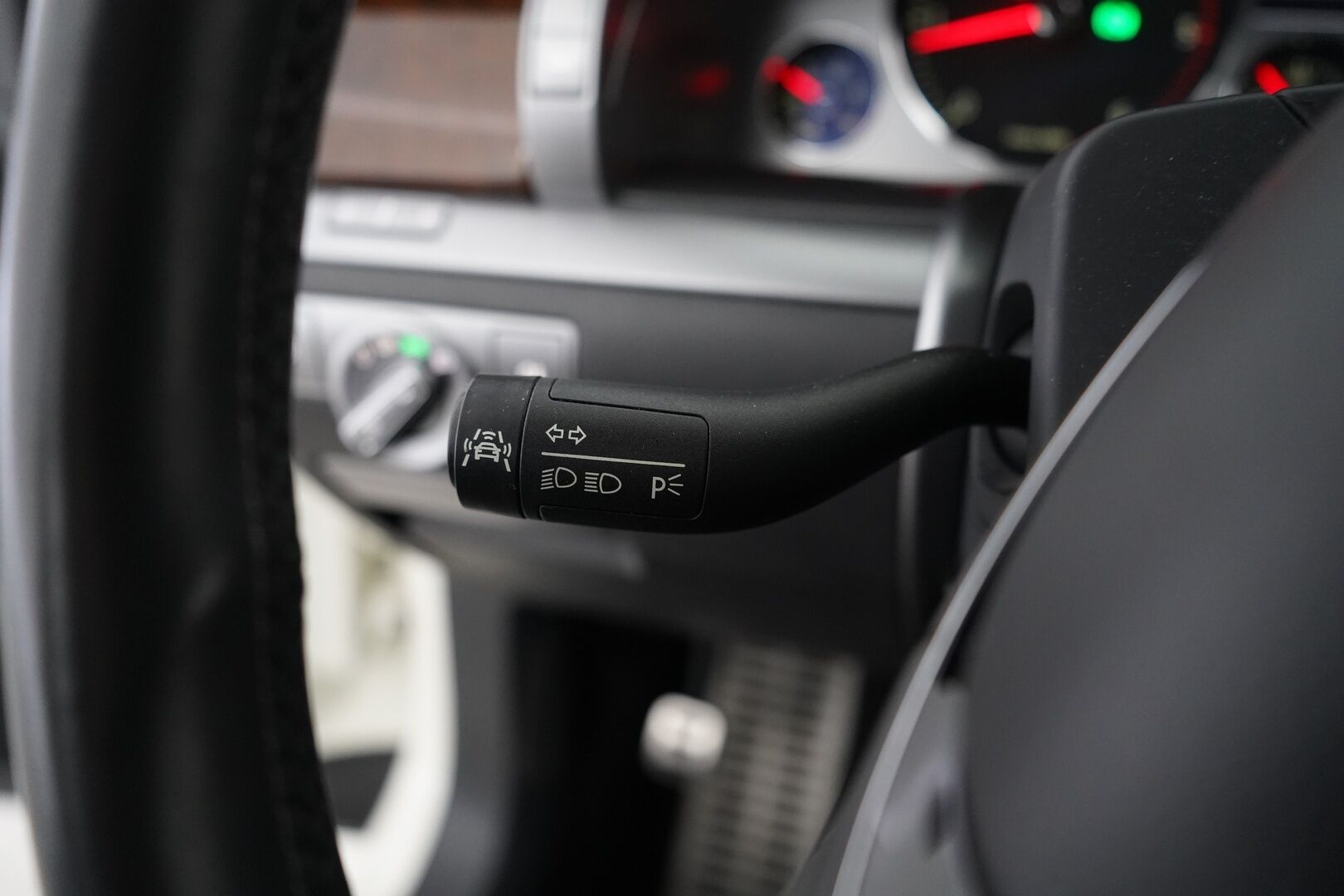 Volkswagen Phaeton 2014 3,0 V6 TDI 180 kW (245 hv) 4MOTION Tiptronic-automaatti * ACC / Kamera / Webasto / Hierovat & Ilmastoidut Muistinahat / Ilma-alusta * - SUPER VARUSTEET! / Särmä huoltohistoria / Kahdet vanteet - HULLUT VÄLIPÄIVÄT KORKOTARJOUS 2,49%