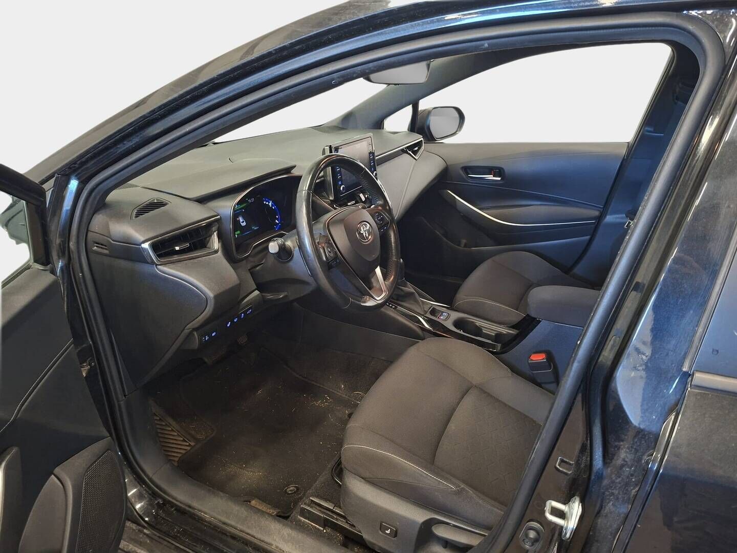 Toyota Corolla 2019 Touring Sports 2,0 Hybrid Active Business - | Suomi-auto | Merkkihuollettu | Lohkolämmitin + sisäp. | ACC | LED | P.kamera & tutkat | Navi | 2x renkaat & vanteet | - KORKO VAIN 3,99 %